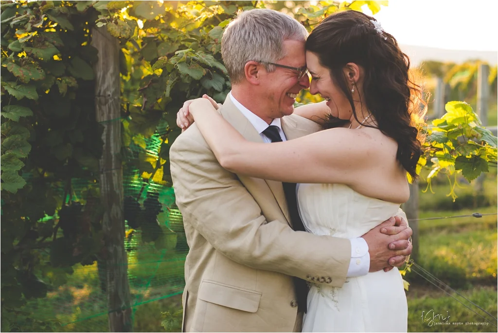 hillsborough_vineyard_virginia_wedding_0036.jpg
