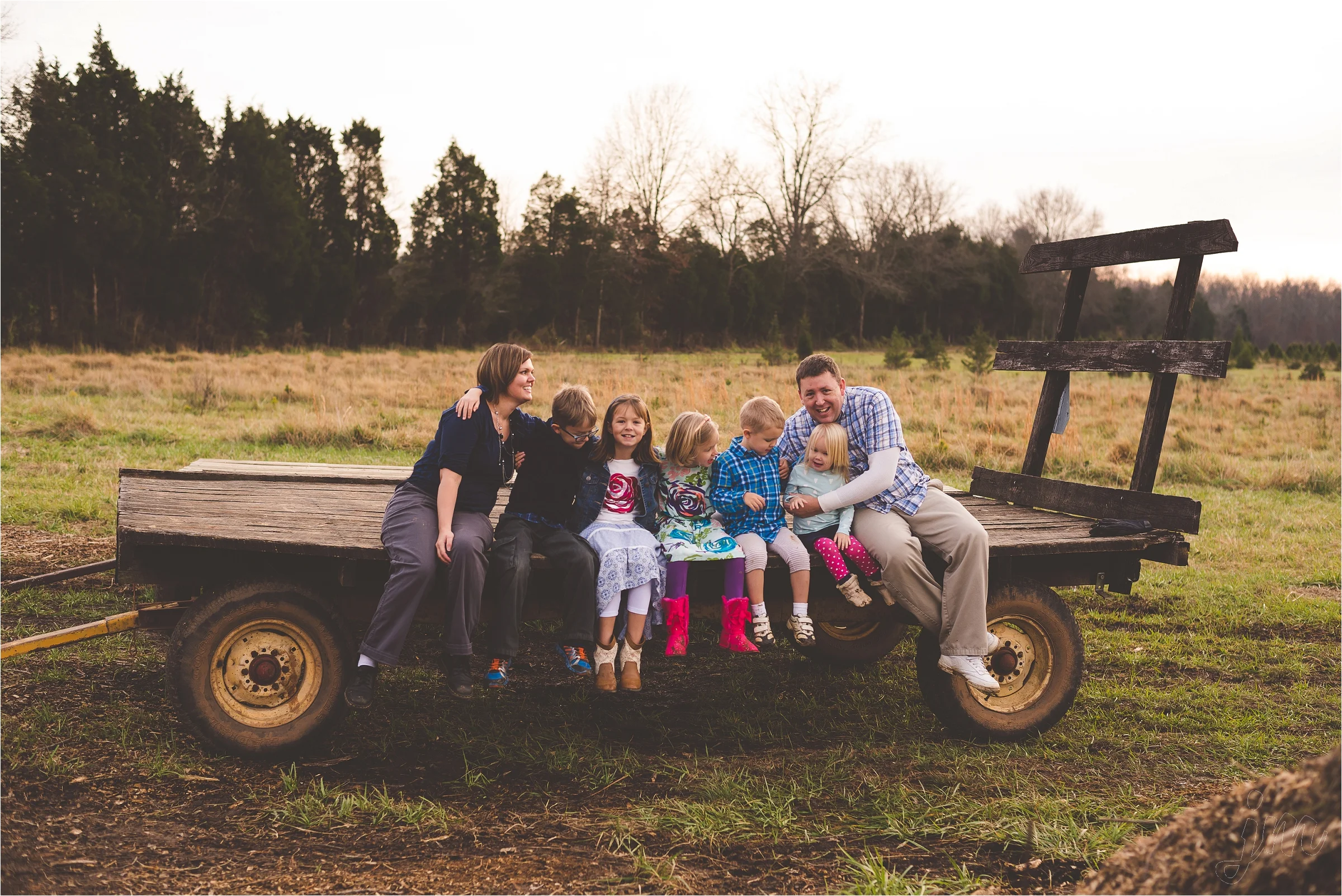 Haupt | Christmas Tree Farm Family Session