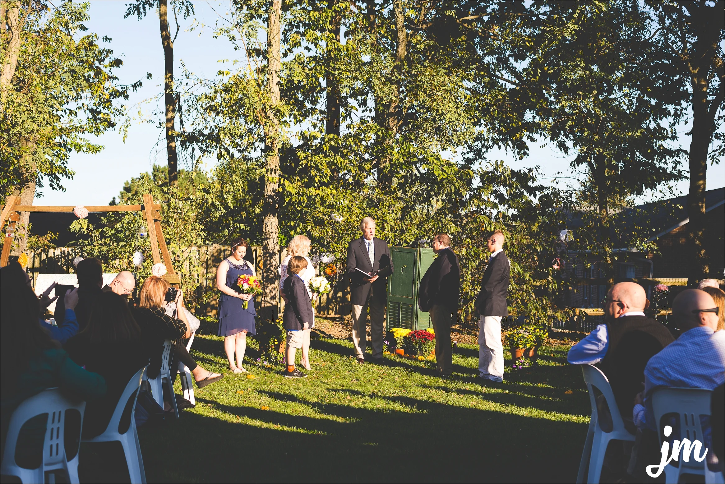 backyard-wedding-pacific-northwest-photographer-jannicka-mayte_0012.jpg