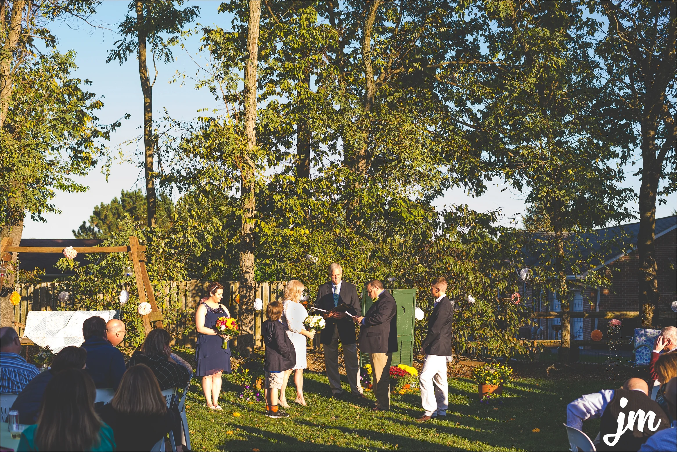 backyard-wedding-pacific-northwest-photographer-jannicka-mayte_0017.jpg