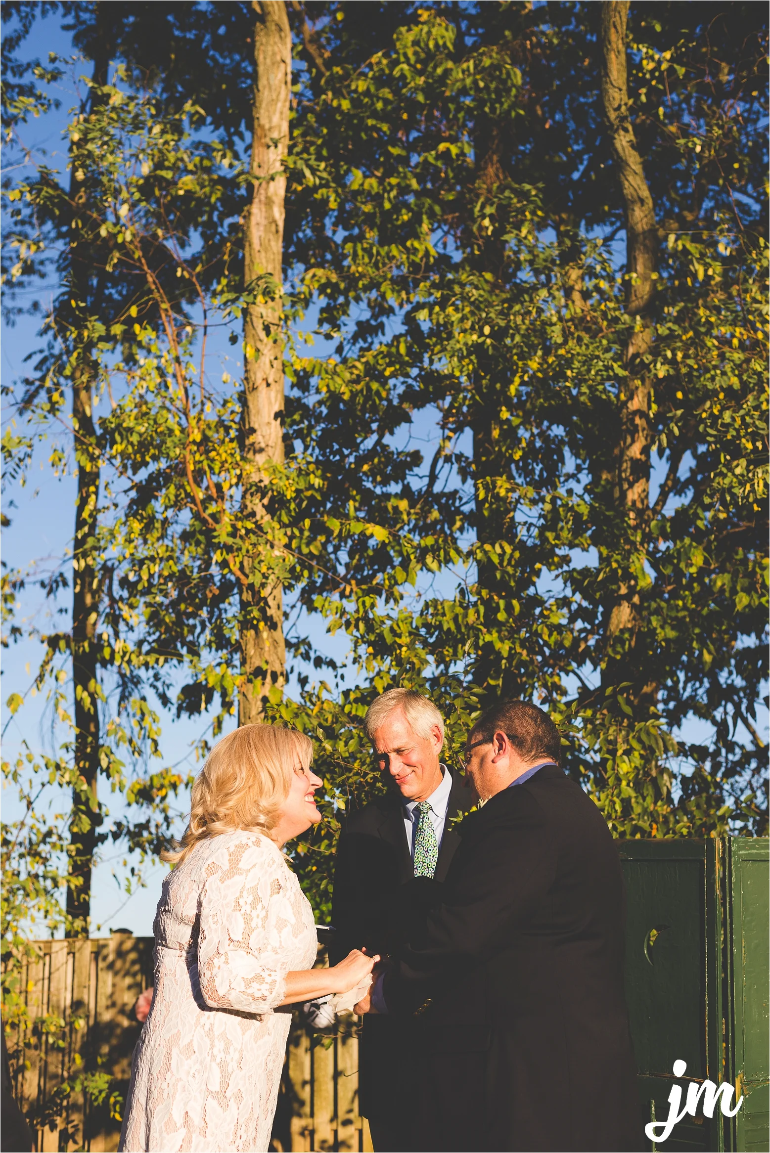 backyard-wedding-pacific-northwest-photographer-jannicka-mayte_0019.jpg