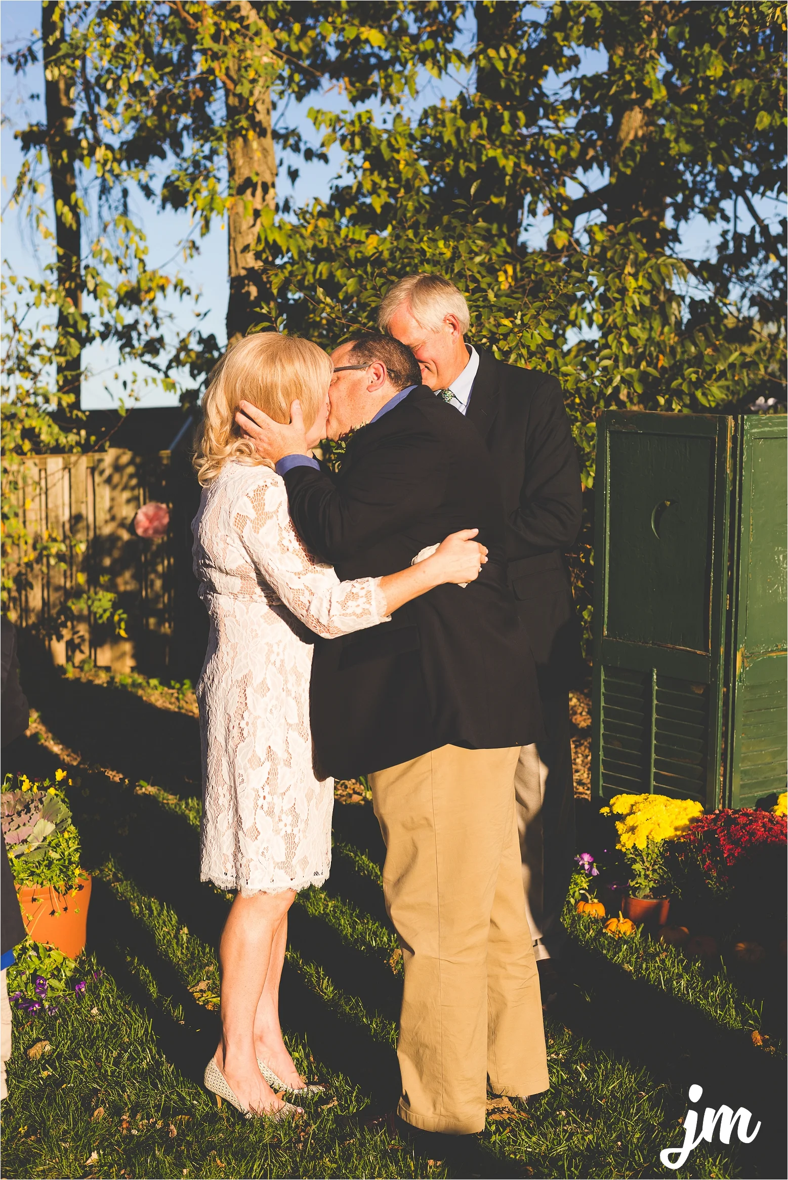 backyard-wedding-pacific-northwest-photographer-jannicka-mayte_0020.jpg