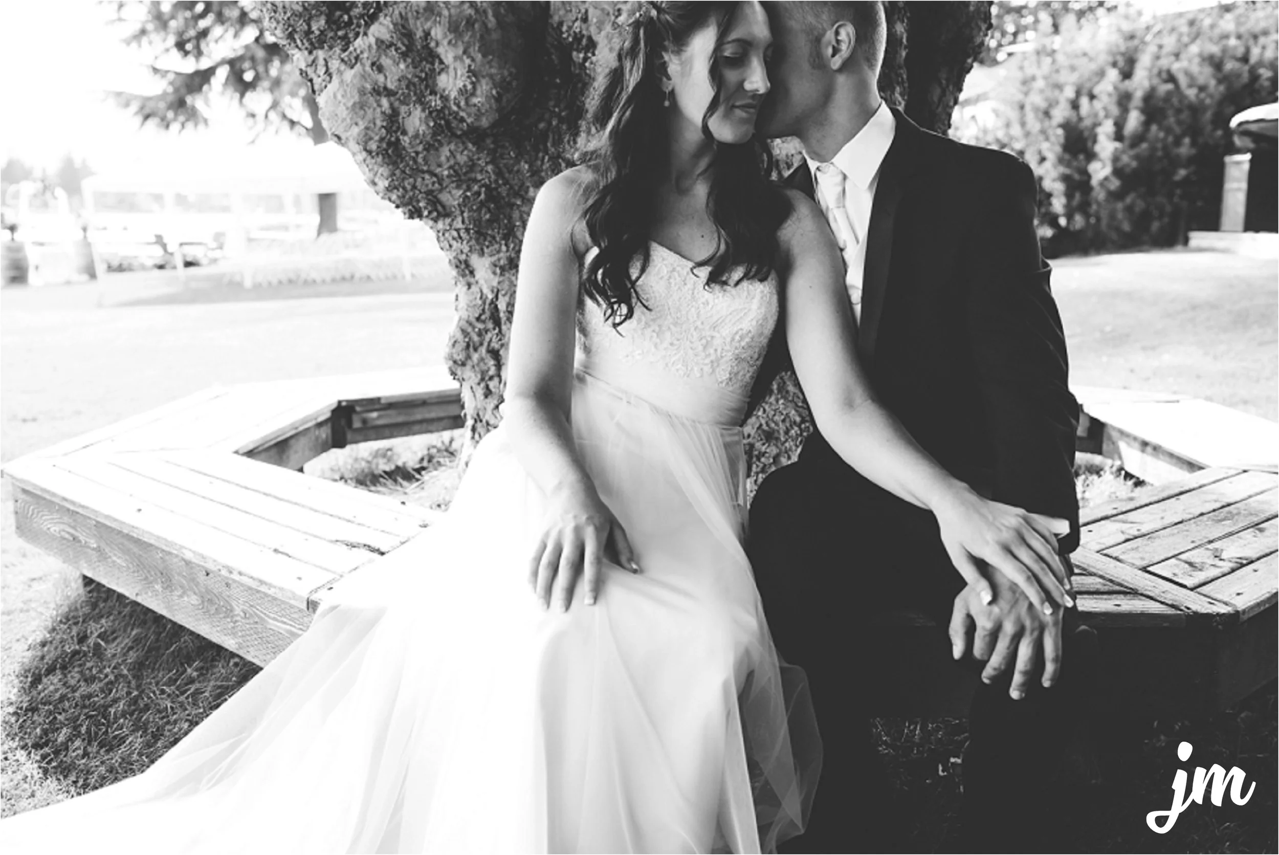 jannicka-mayte-intimate-backyard-lake-wedding-kent-wa-pacific-northwest-wedding-photographer_0026.jpg