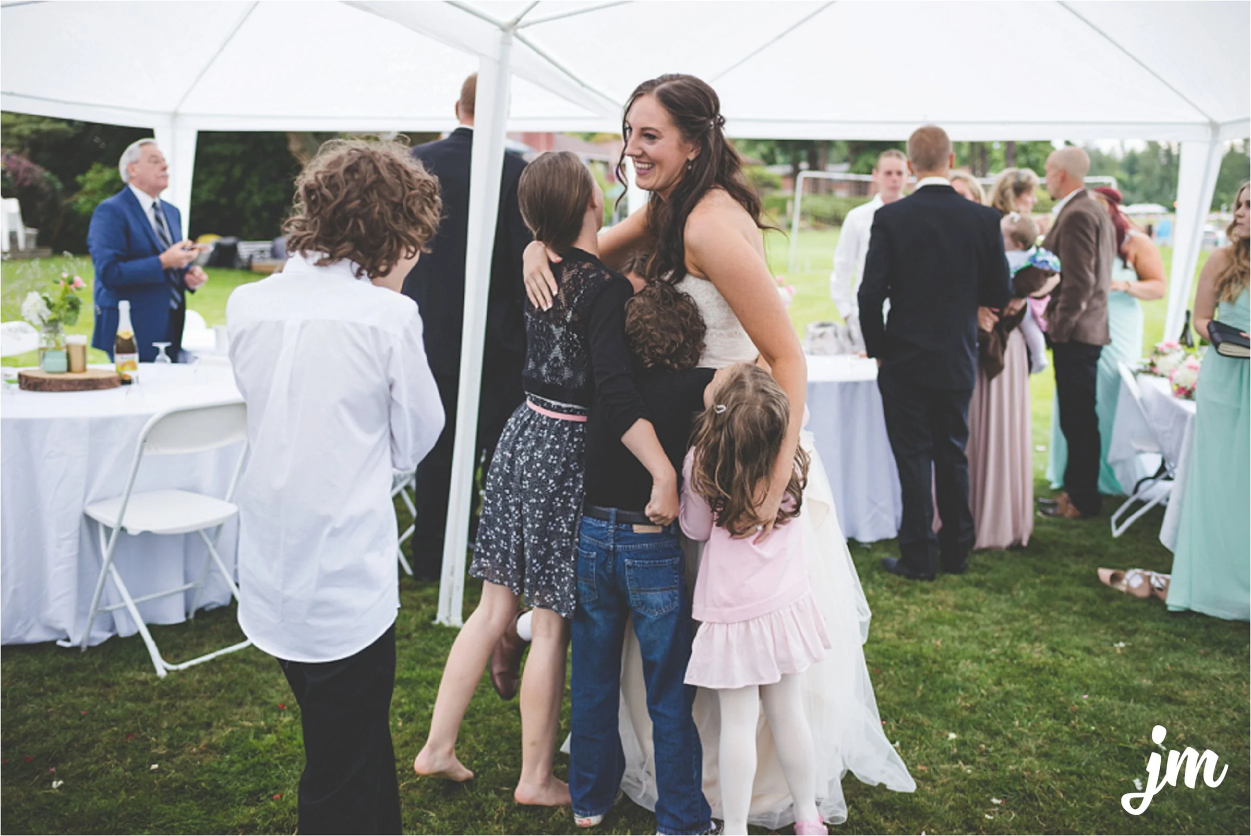 jannicka-mayte-intimate-backyard-lake-wedding-kent-wa-pacific-northwest-wedding-photographer_0060.jpg