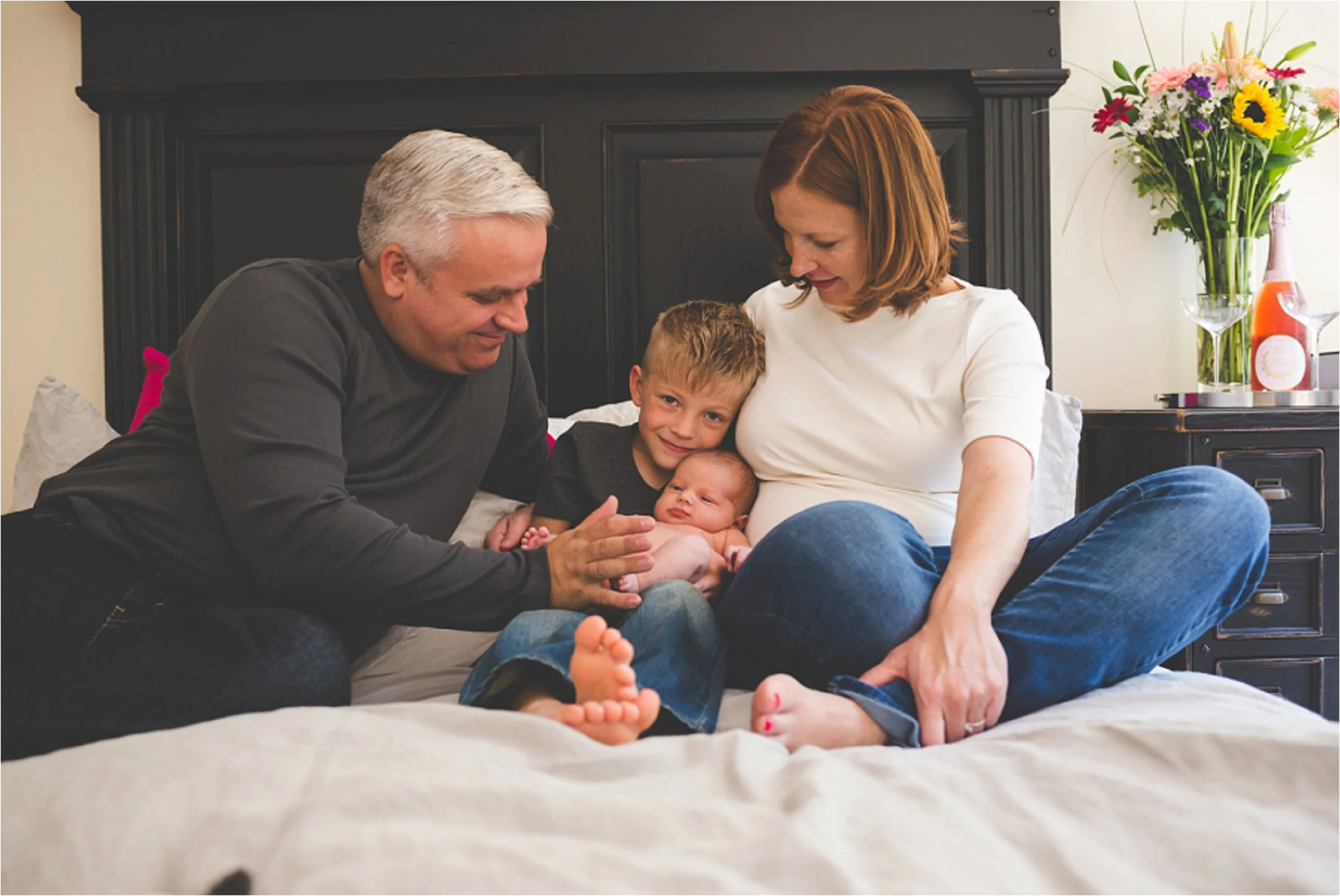 jannicka-mayte-olympia-wa-inhome-newborn-family-session-pacific-northwest-lifestyle-photographer_0014.jpg
