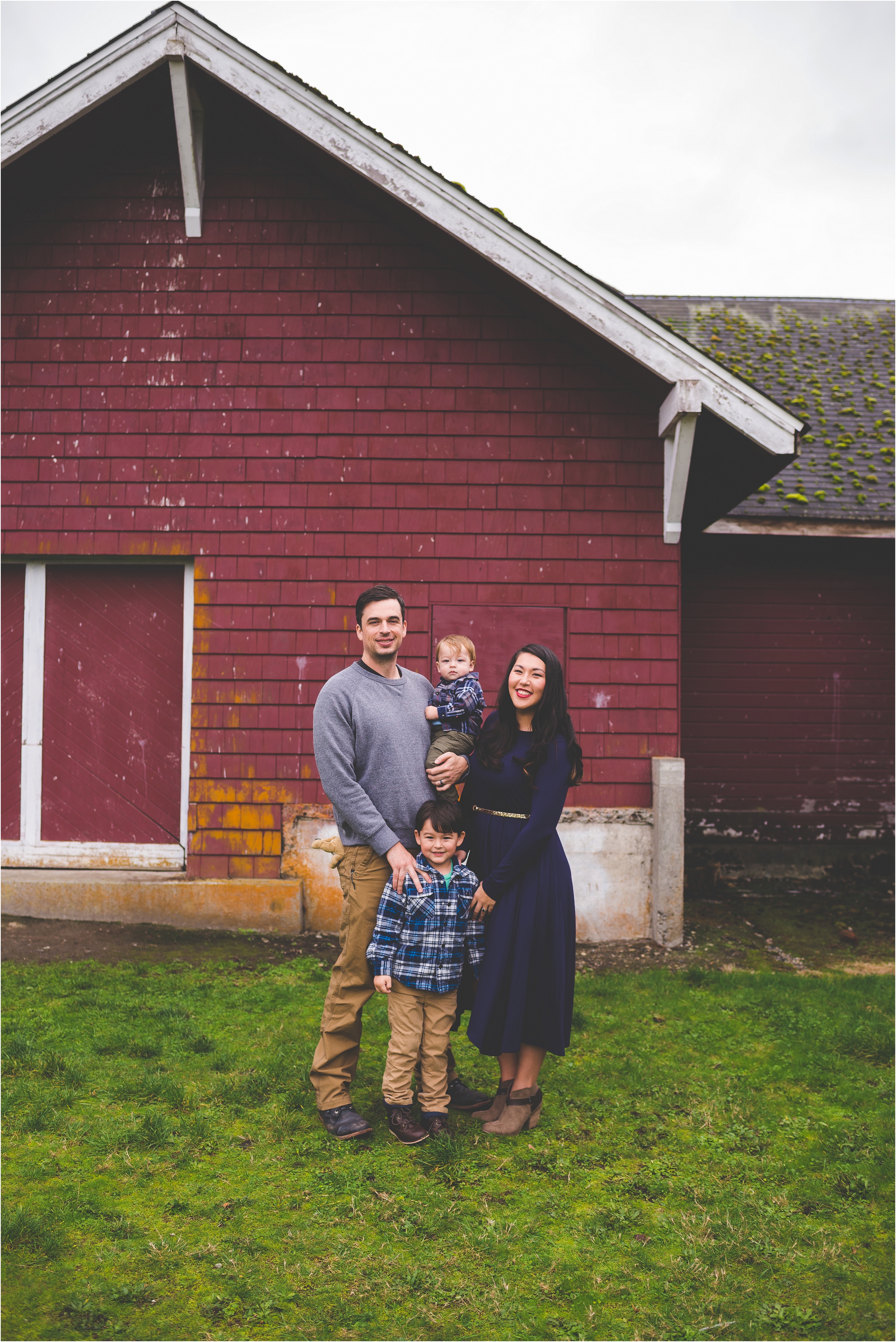 fort-steilacoom-park-family-session-jannicka-mayte-pacific-northwest-lifestyle-photographer_0003.jpg