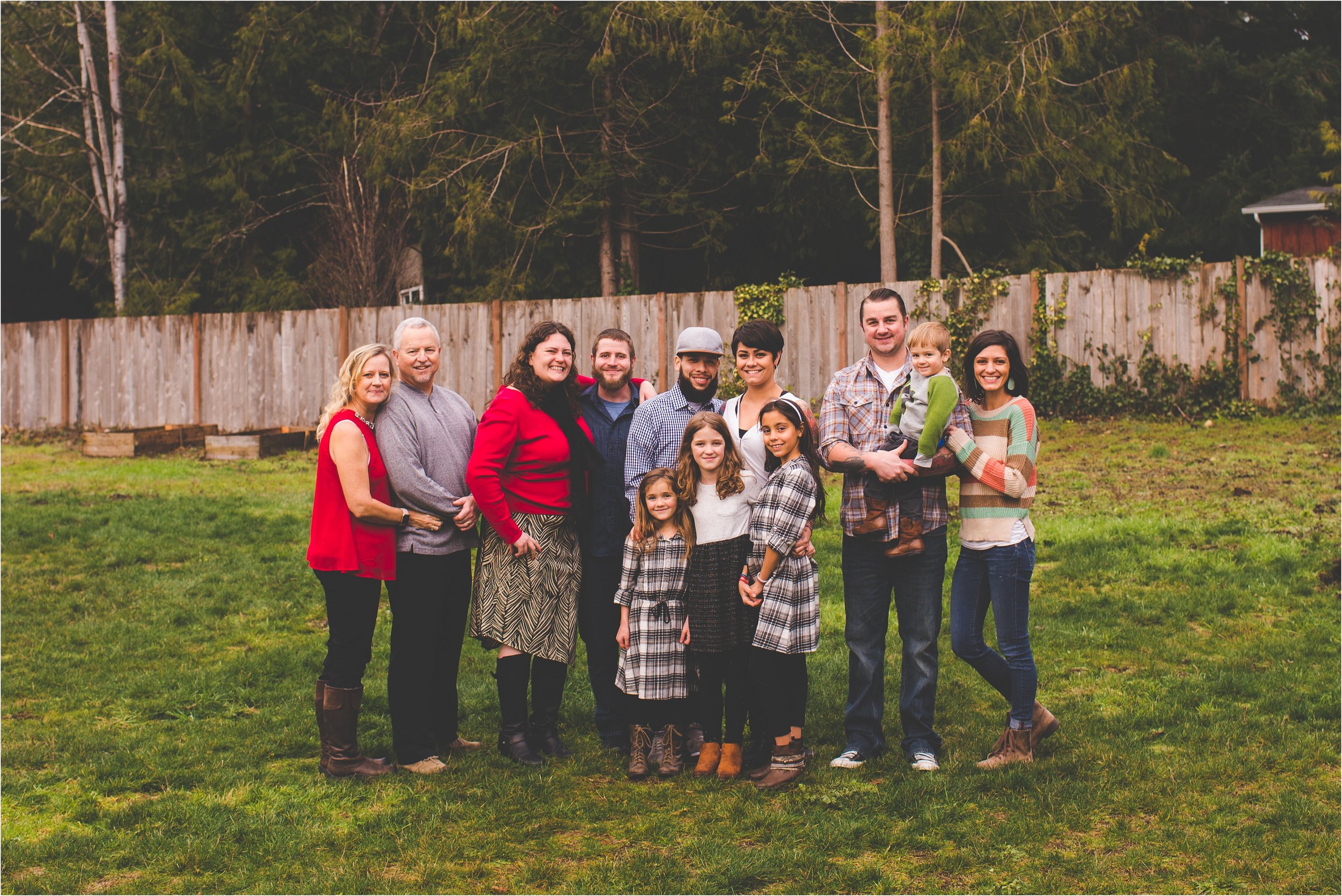 christmas-family-session-jannicka-mayte-pacific-northwest-lifestyle-photographer_0008.jpg