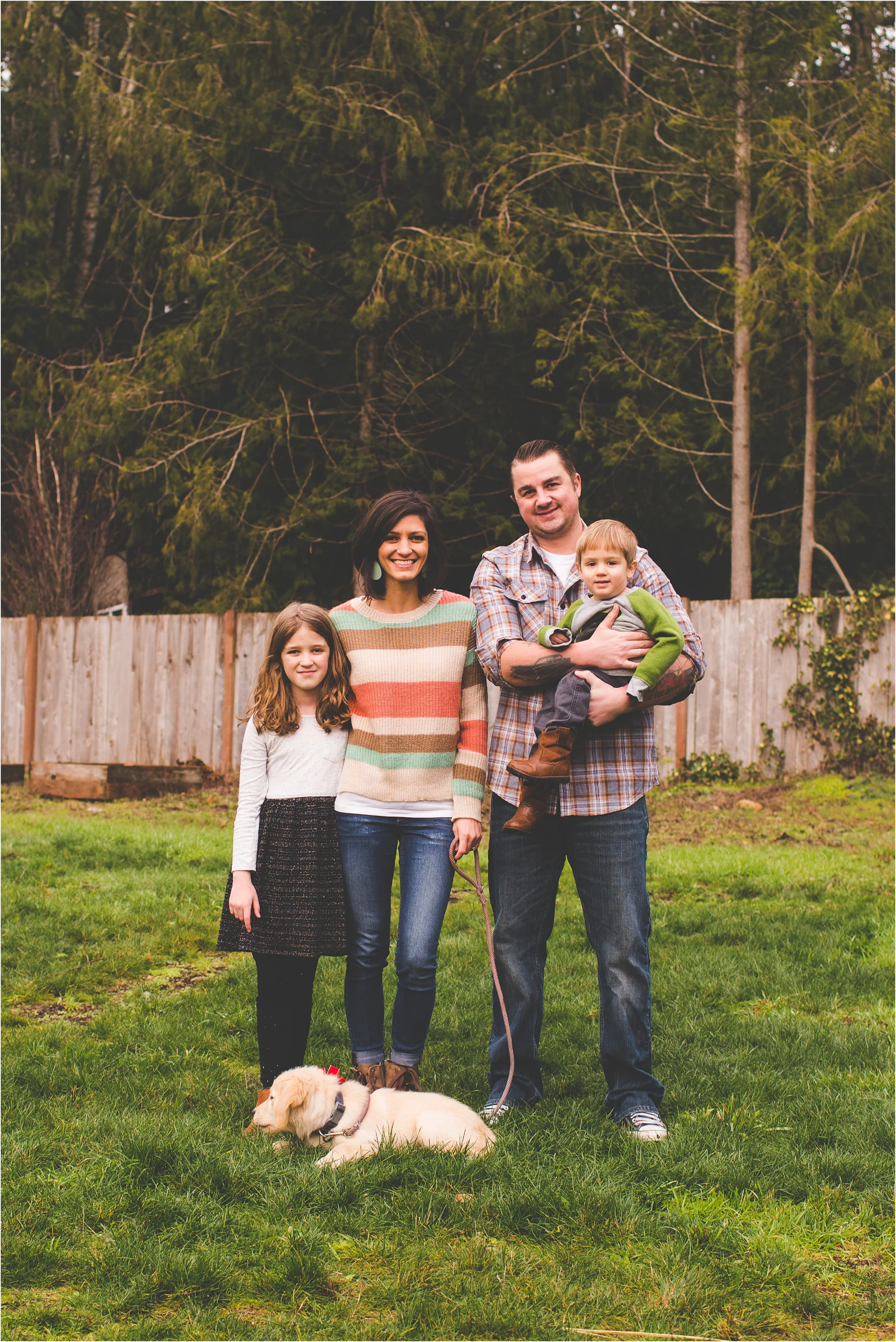 christmas-family-session-jannicka-mayte-pacific-northwest-lifestyle-photographer_0009.jpg