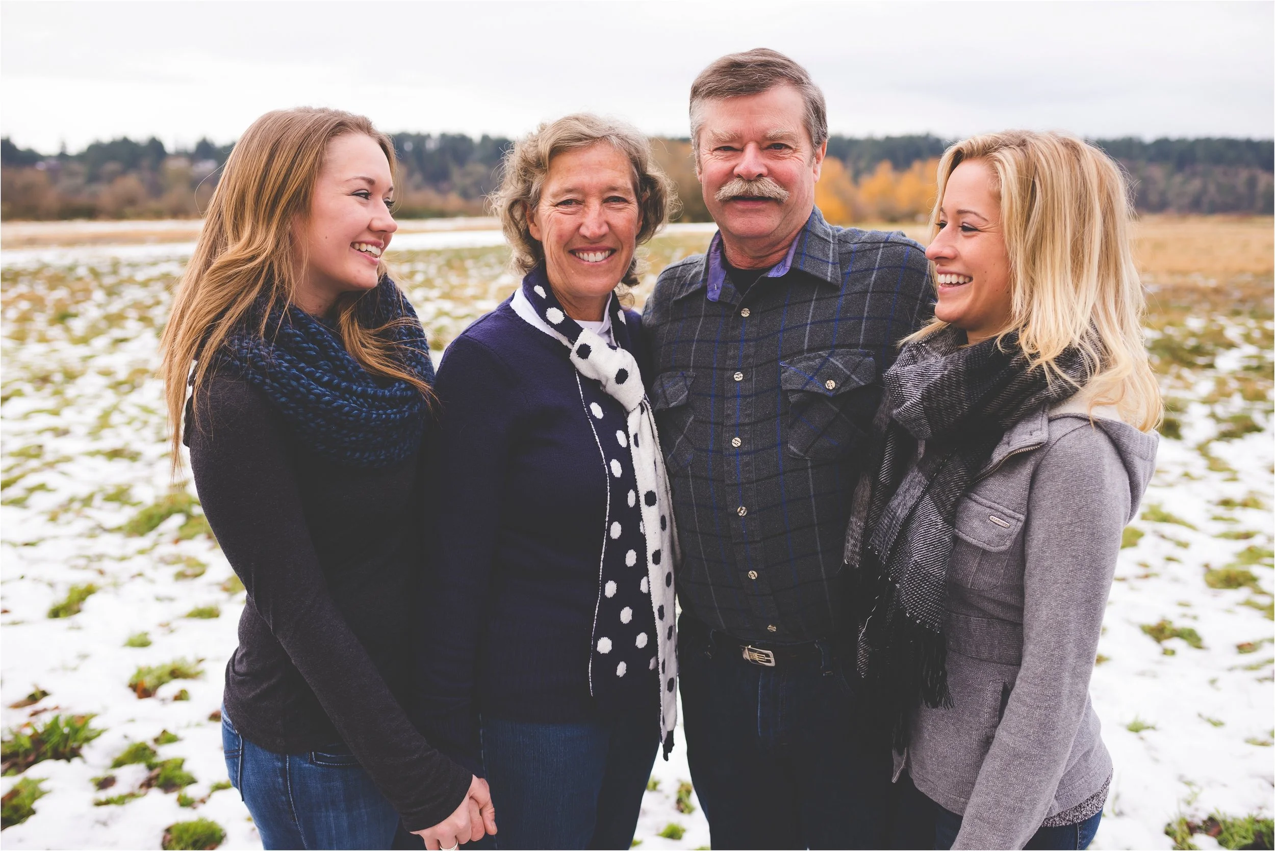 family-session-at-nisqually-national-wildlife-refuge-jannicka-mayte-olympia-wa-family-photographer_0004.jpg