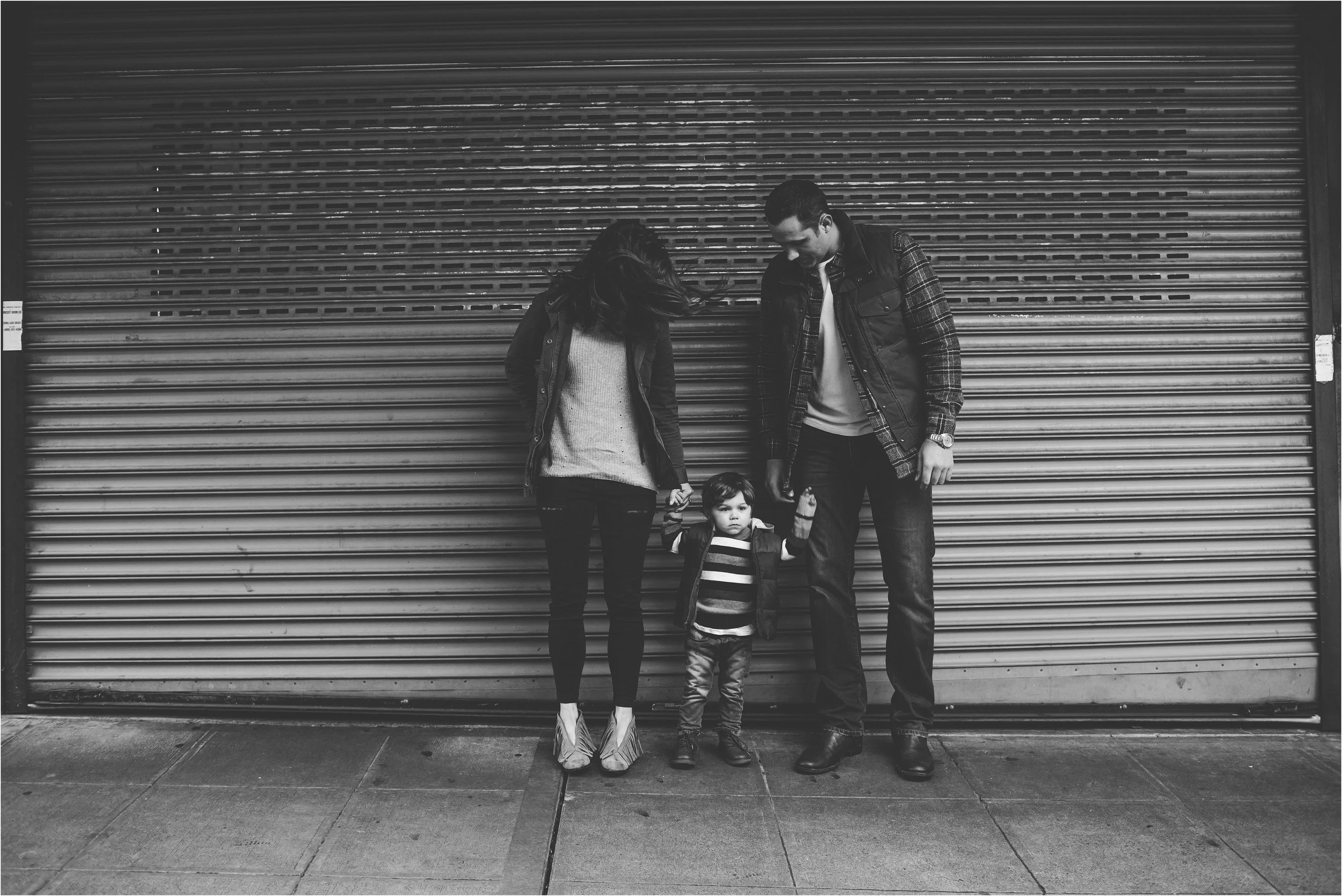 downtown-seattle-pike-place-market-family-session-jannicka-mayte-seattle-wa-family-photographer_0010.jpg