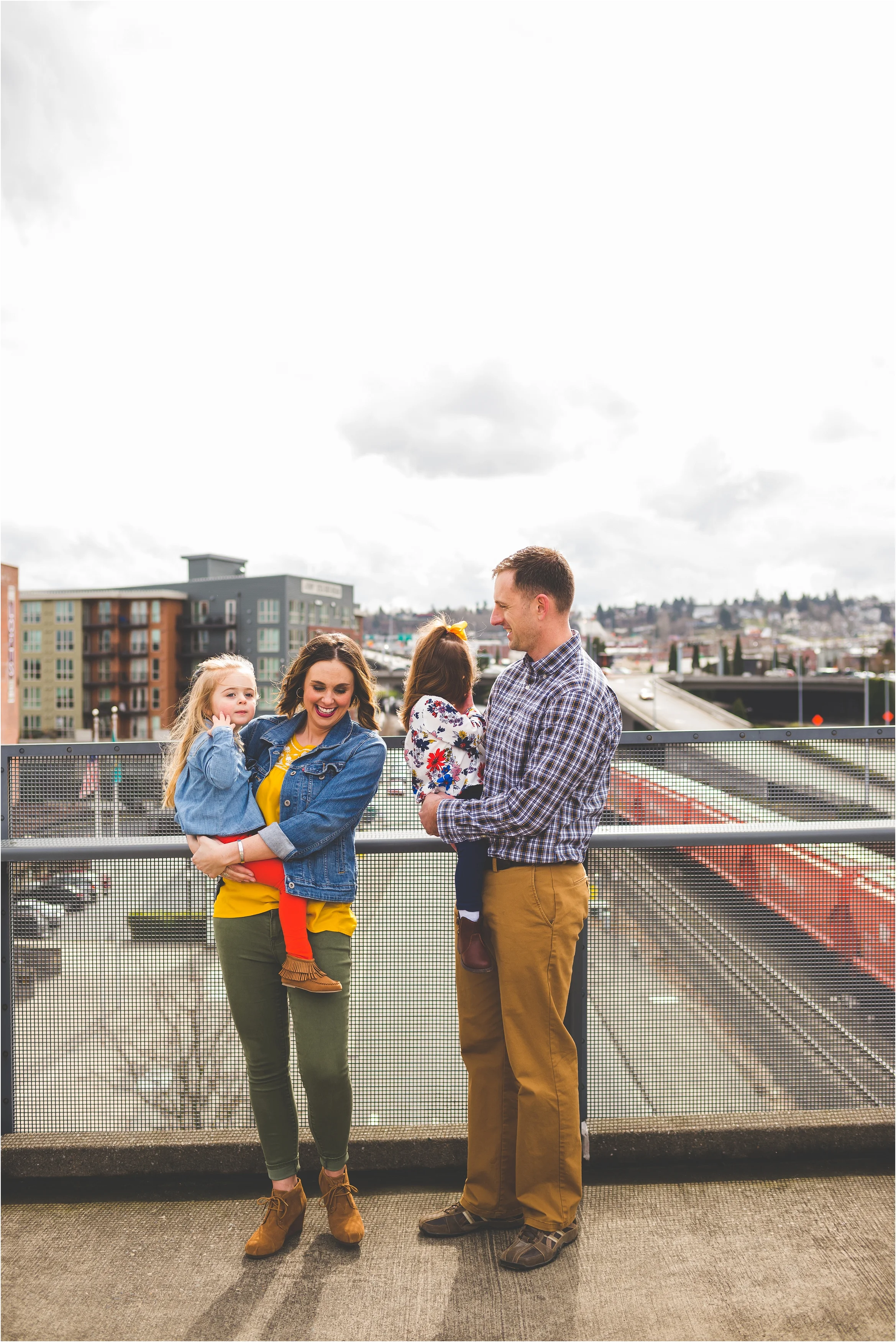 museum-of-glass-tacoma-wa-family-session-jannicka-mayte-tacoma-family-photographer_0037.jpg