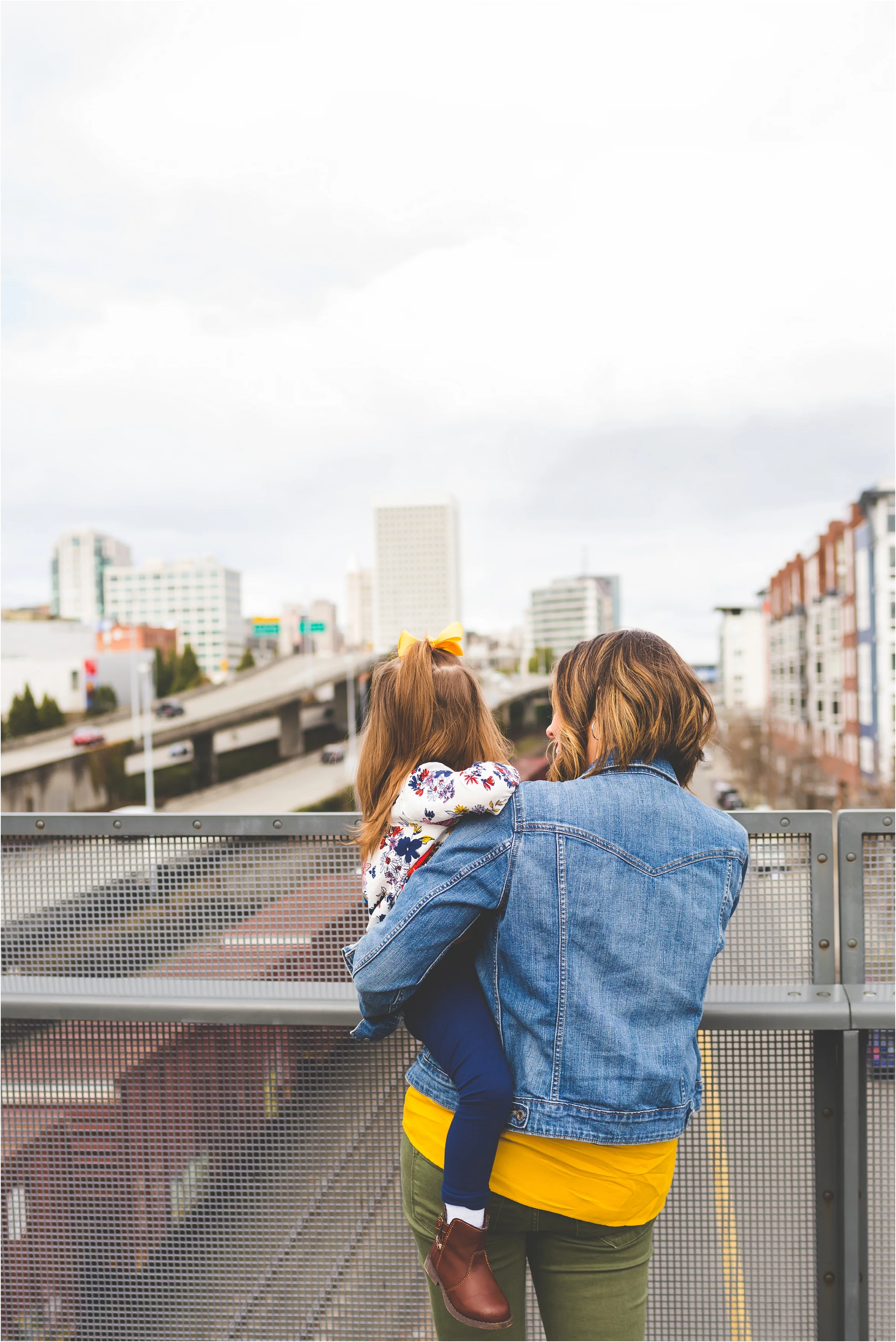 museum-of-glass-tacoma-wa-family-session-jannicka-mayte-tacoma-family-photographer_0045.jpg