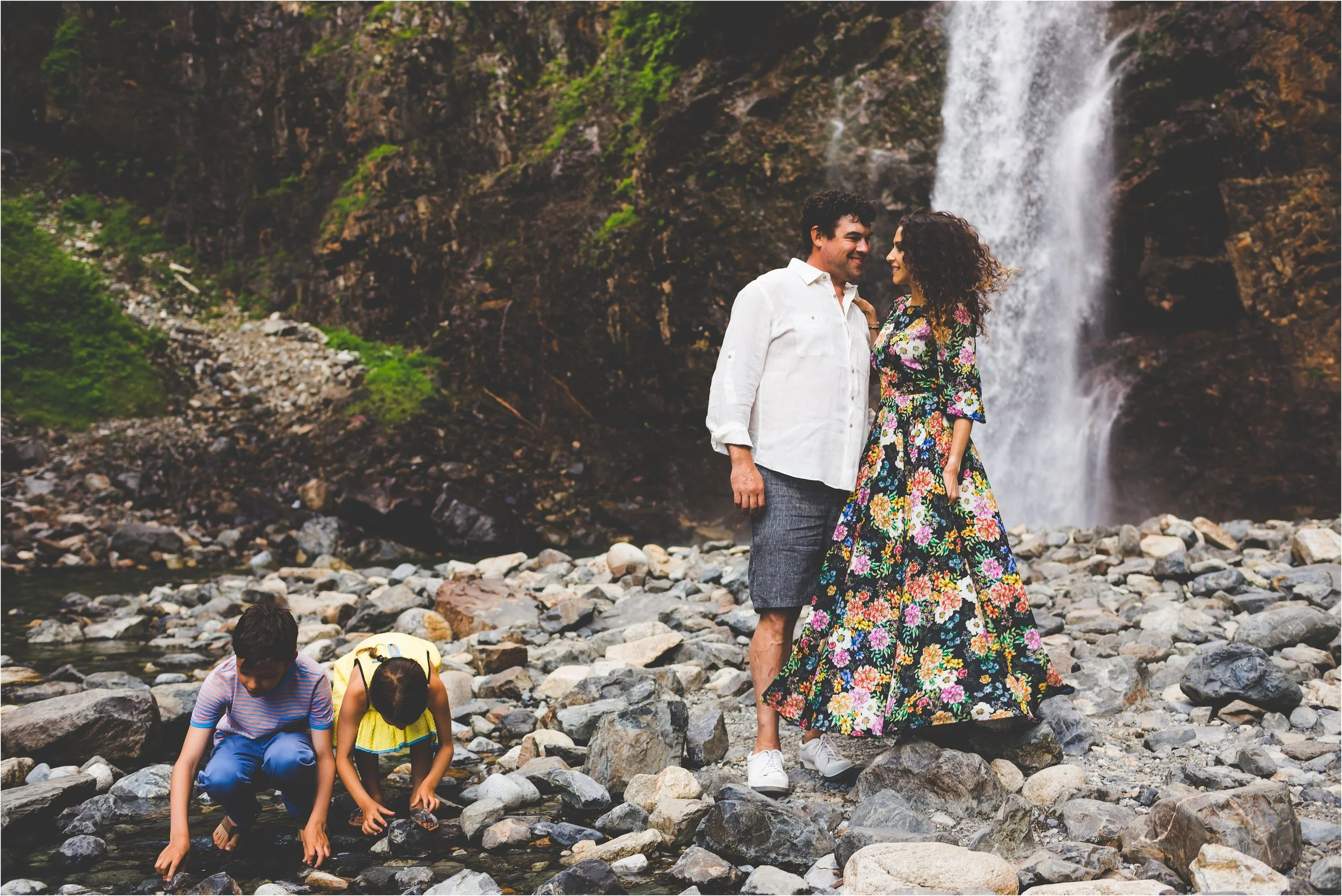 franklin-falls-family-session-jannicka-mayte-anchorage-alaska-family-photographer_0005.jpg