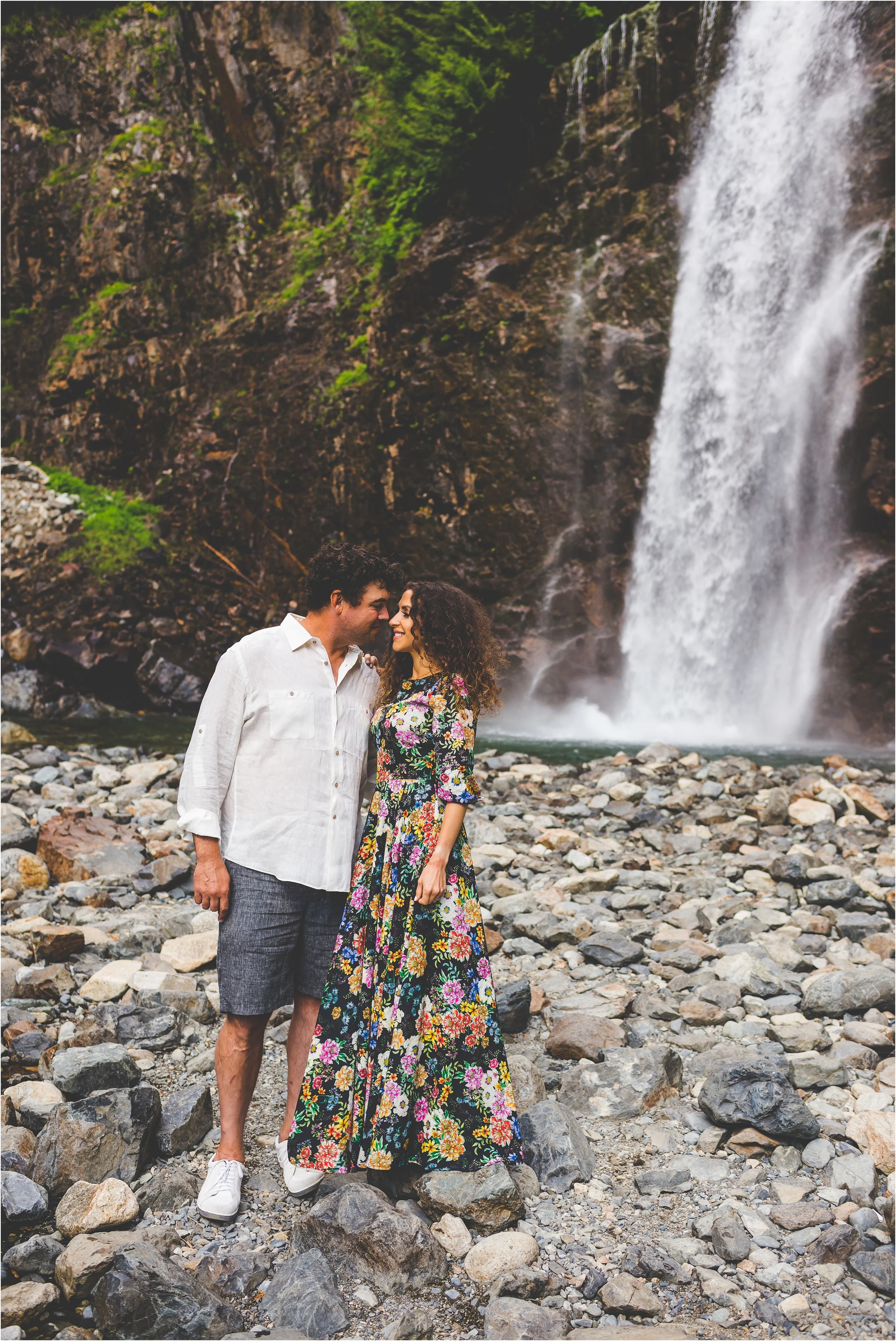 franklin-falls-family-session-jannicka-mayte-anchorage-alaska-family-photographer_0008.jpg