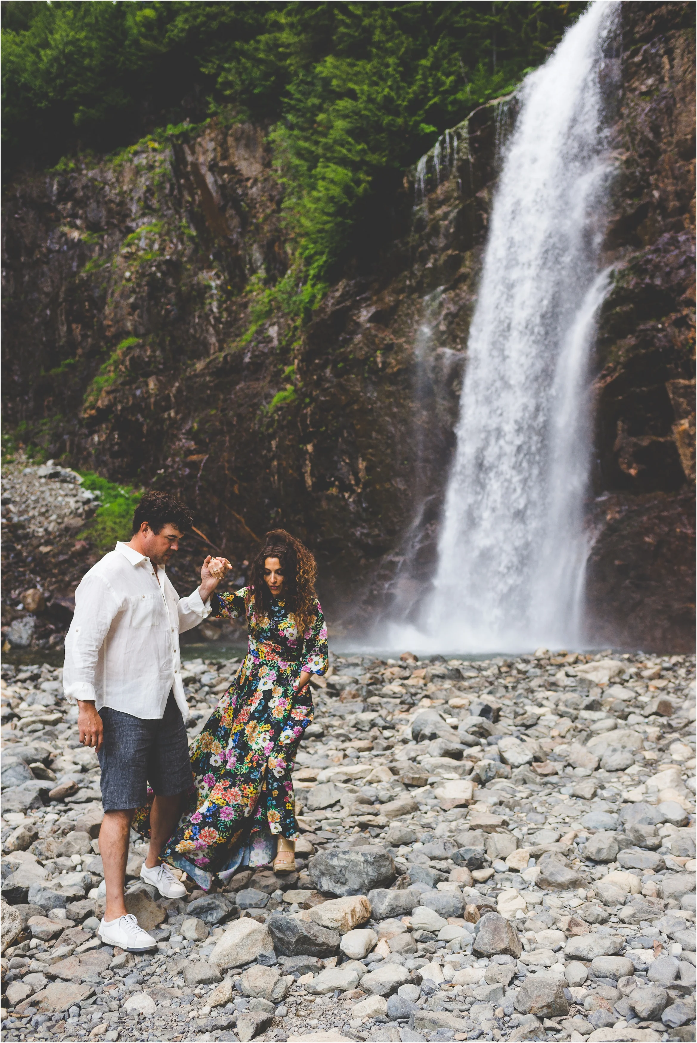 franklin-falls-family-session-jannicka-mayte-anchorage-alaska-family-photographer_0015.jpg