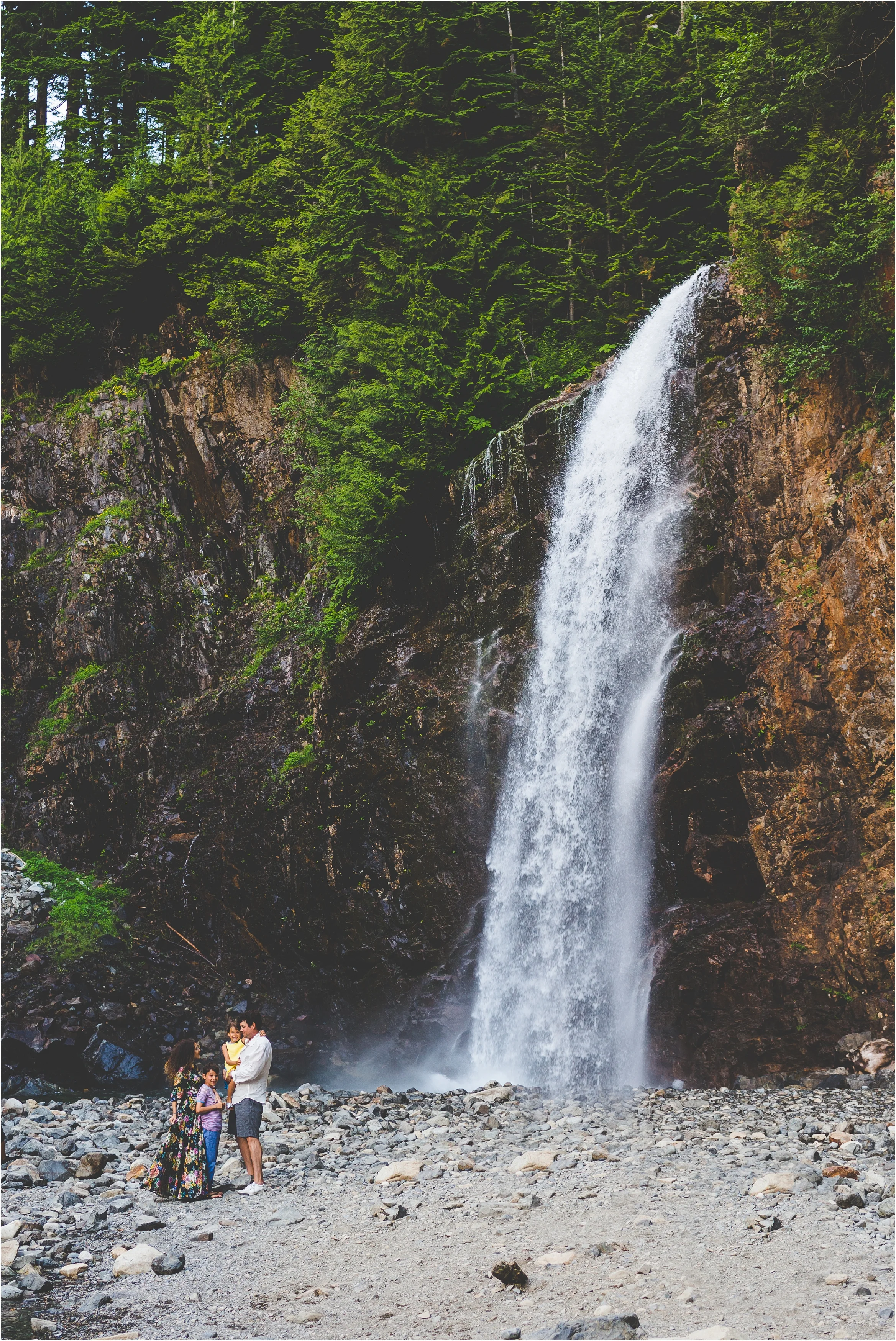 franklin-falls-family-session-jannicka-mayte-anchorage-alaska-family-photographer_0023.jpg