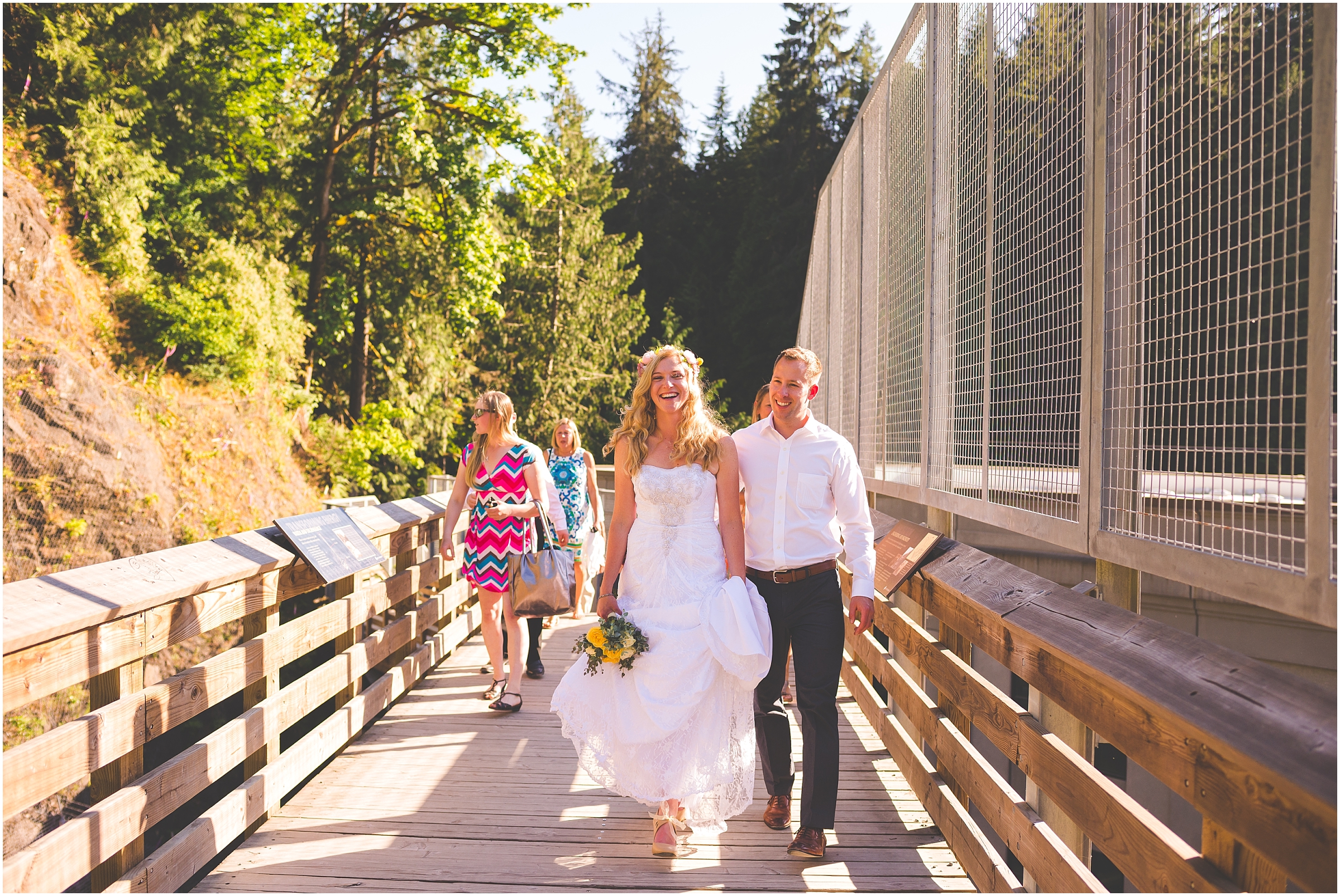 way-up-north-photography-alaska-wedding-elopement-photographer-snoqualmie-falls-elopement_0036.jpg