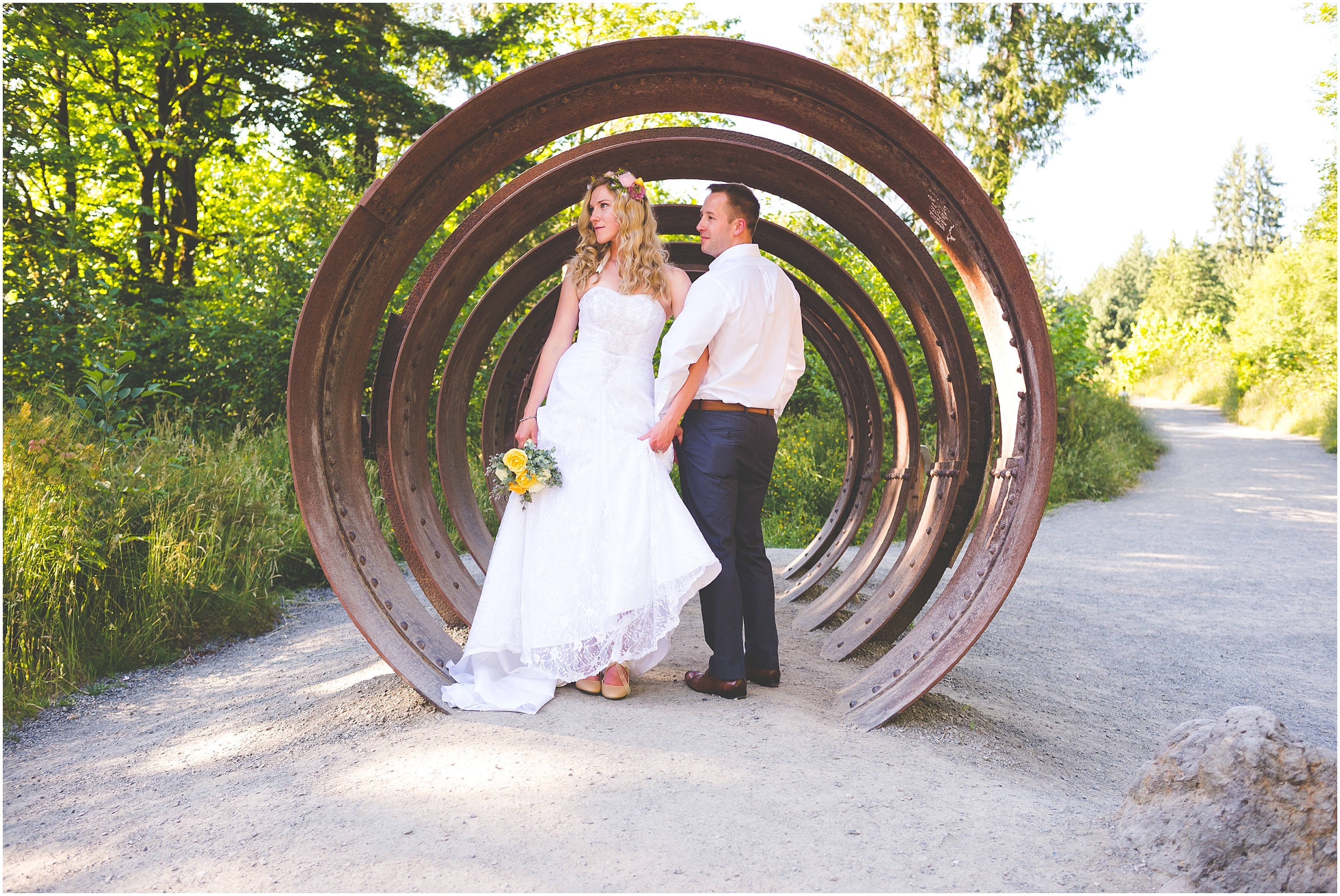 way-up-north-photography-alaska-wedding-elopement-photographer-snoqualmie-falls-elopement_0040.jpg