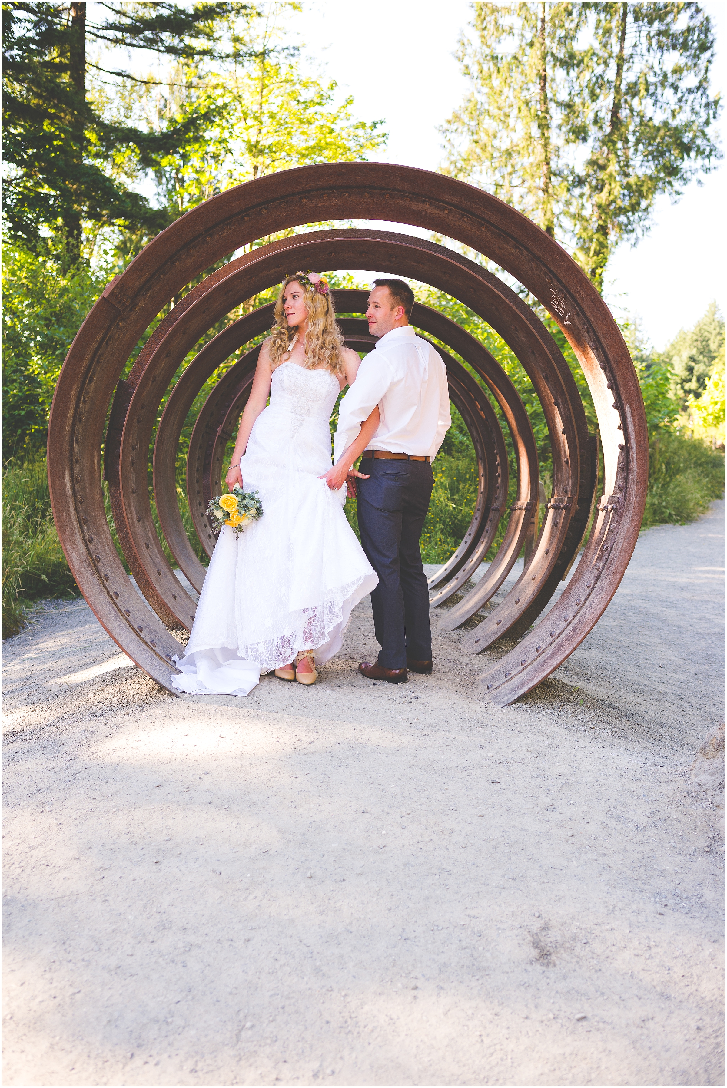 way-up-north-photography-alaska-wedding-elopement-photographer-snoqualmie-falls-elopement_0039.jpg