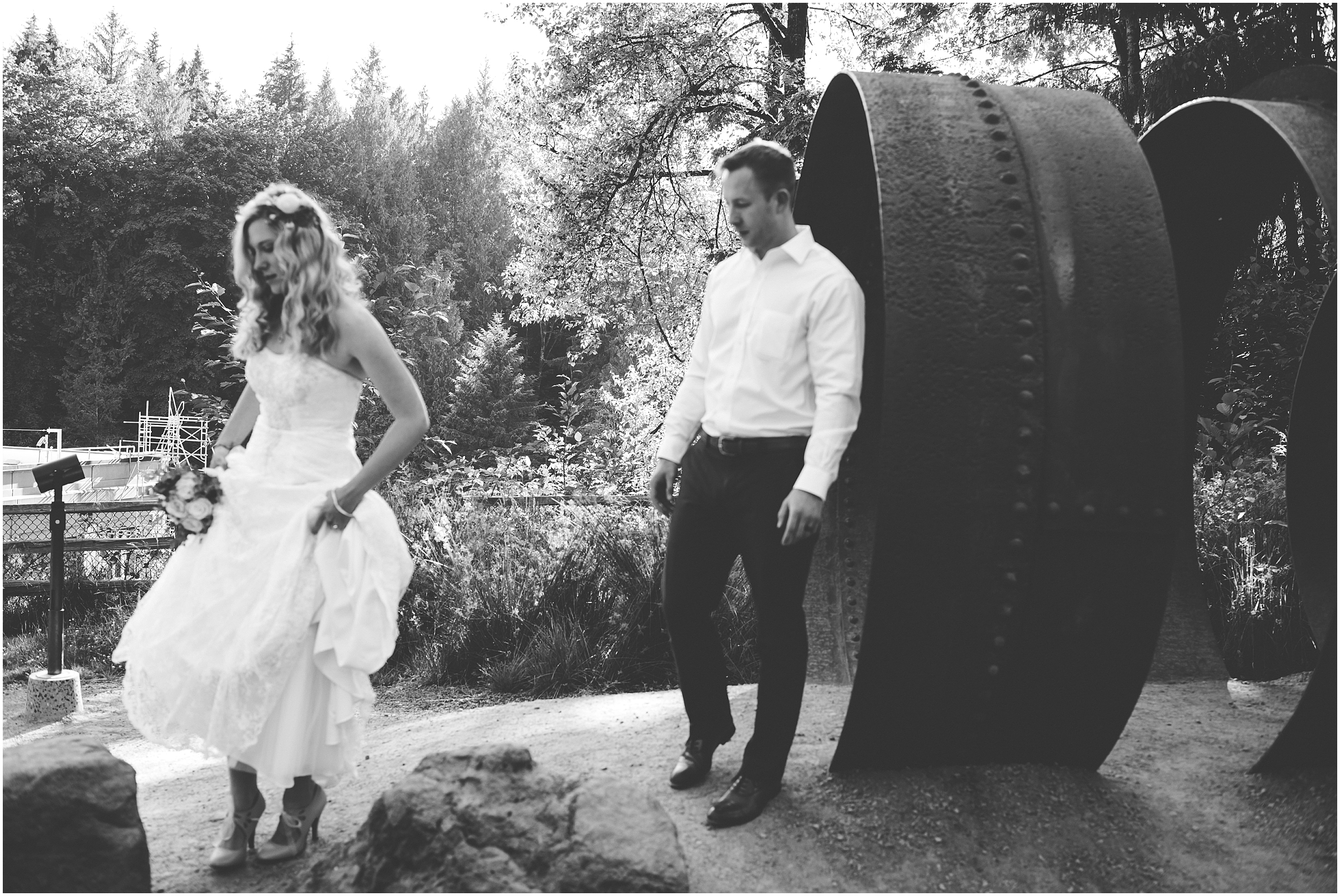 way-up-north-photography-alaska-wedding-elopement-photographer-snoqualmie-falls-elopement_0042.jpg