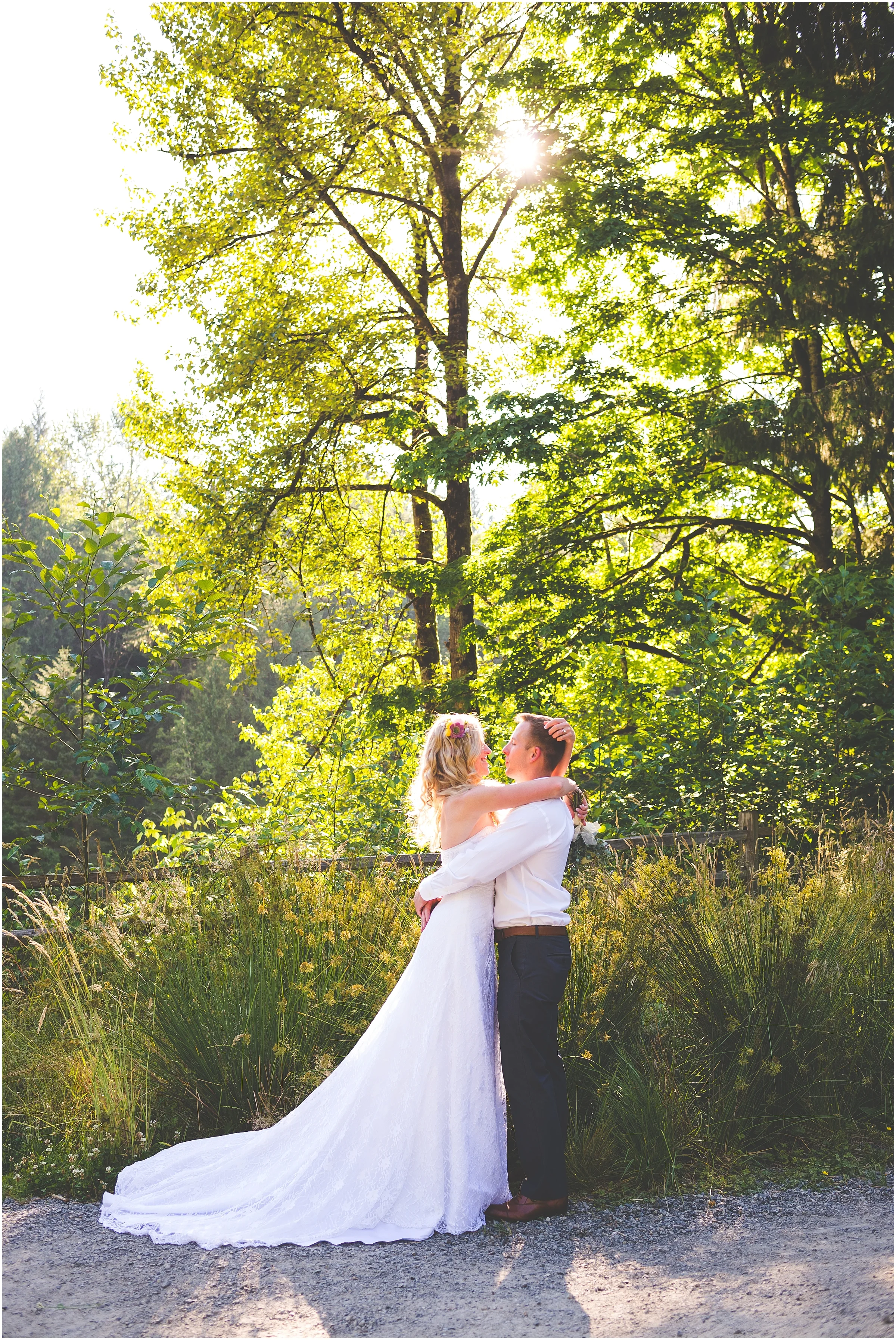 way-up-north-photography-alaska-wedding-elopement-photographer-snoqualmie-falls-elopement_0044.jpg