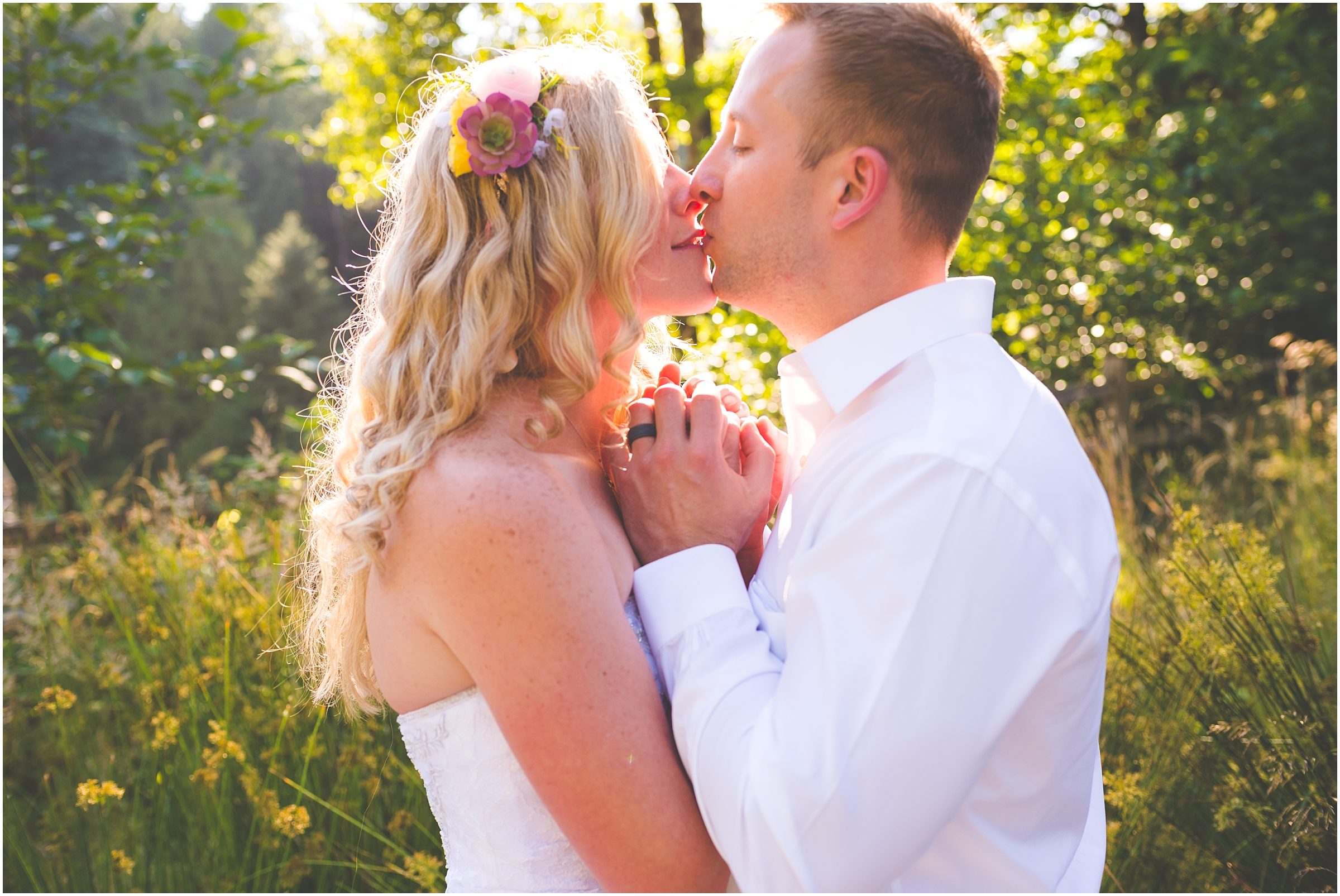 way-up-north-photography-alaska-wedding-elopement-photographer-snoqualmie-falls-elopement_0059.jpg