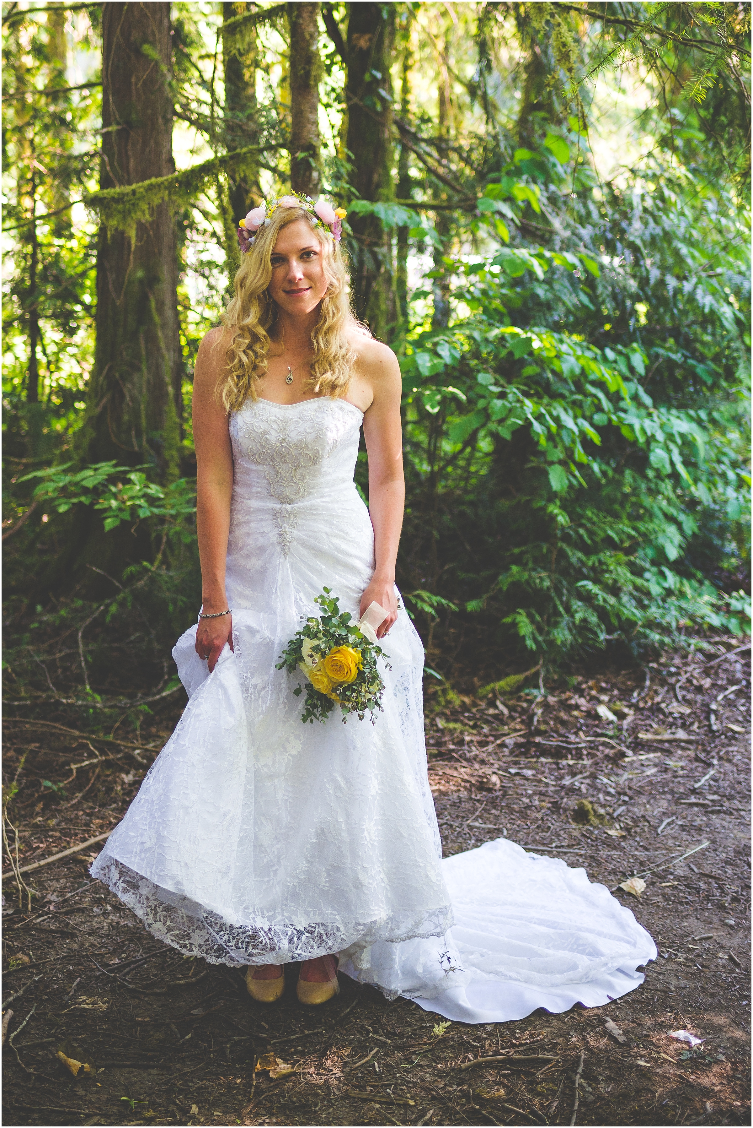 way-up-north-photography-alaska-wedding-elopement-photographer-snoqualmie-falls-elopement_0065.jpg