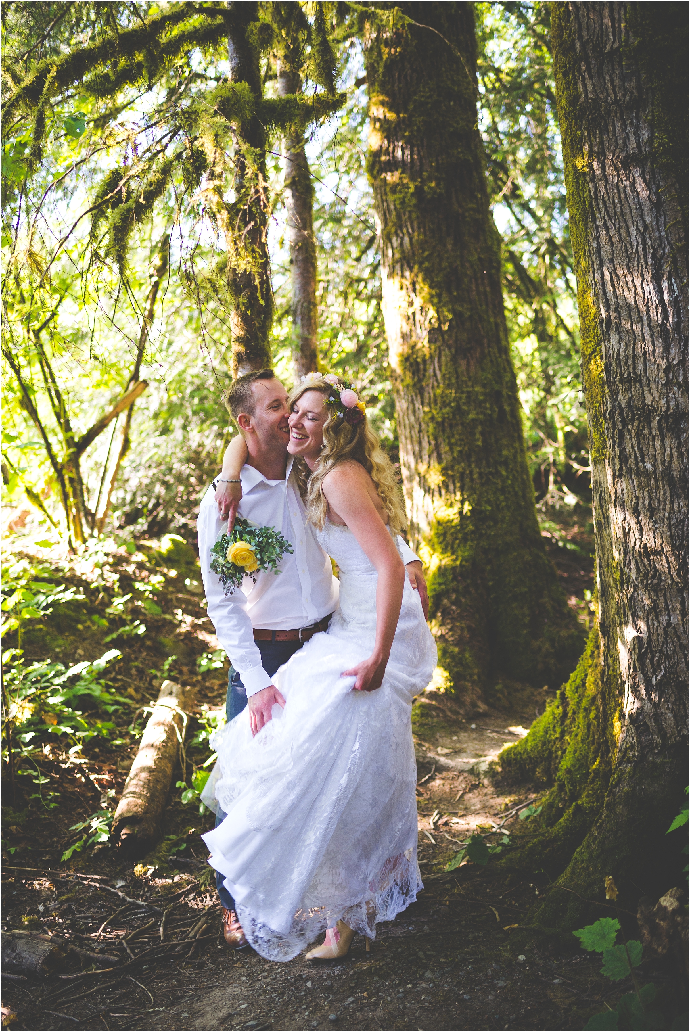 way-up-north-photography-alaska-wedding-elopement-photographer-snoqualmie-falls-elopement_0069.jpg