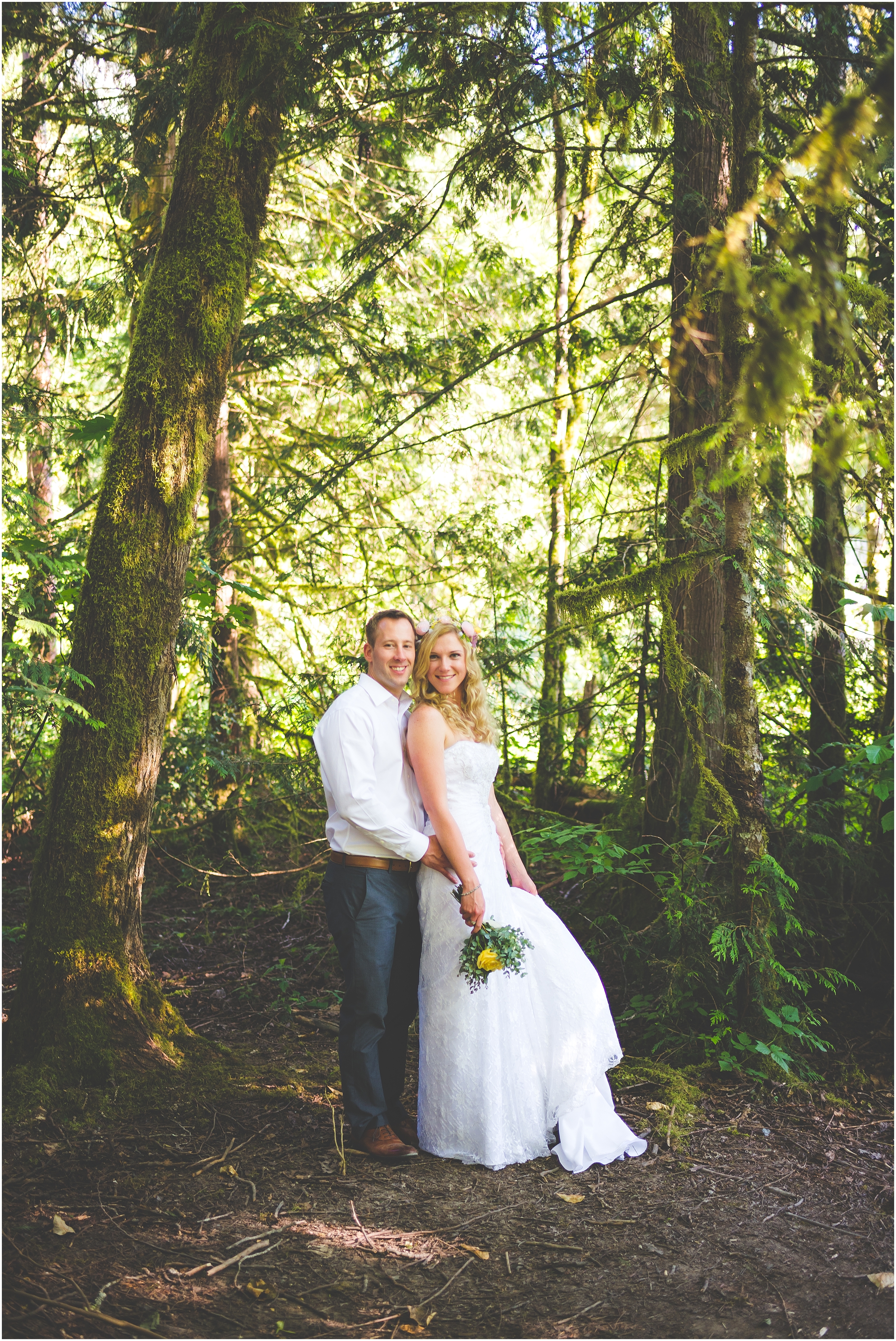 way-up-north-photography-alaska-wedding-elopement-photographer-snoqualmie-falls-elopement_0076.jpg