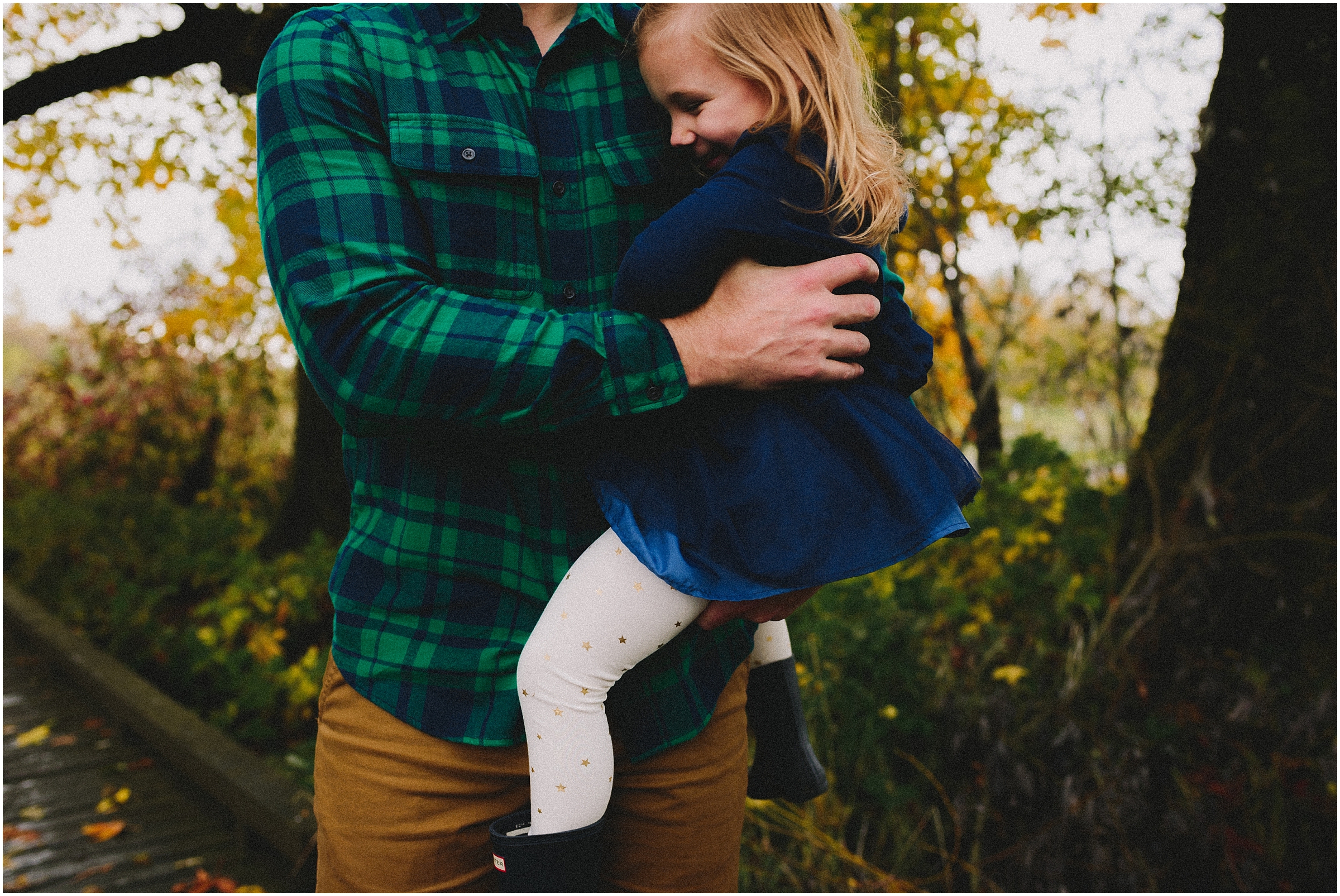 way-up-north-photography-alaska-family-photographer-nisqually-wildlife-refuge-family-session_0008.jpg