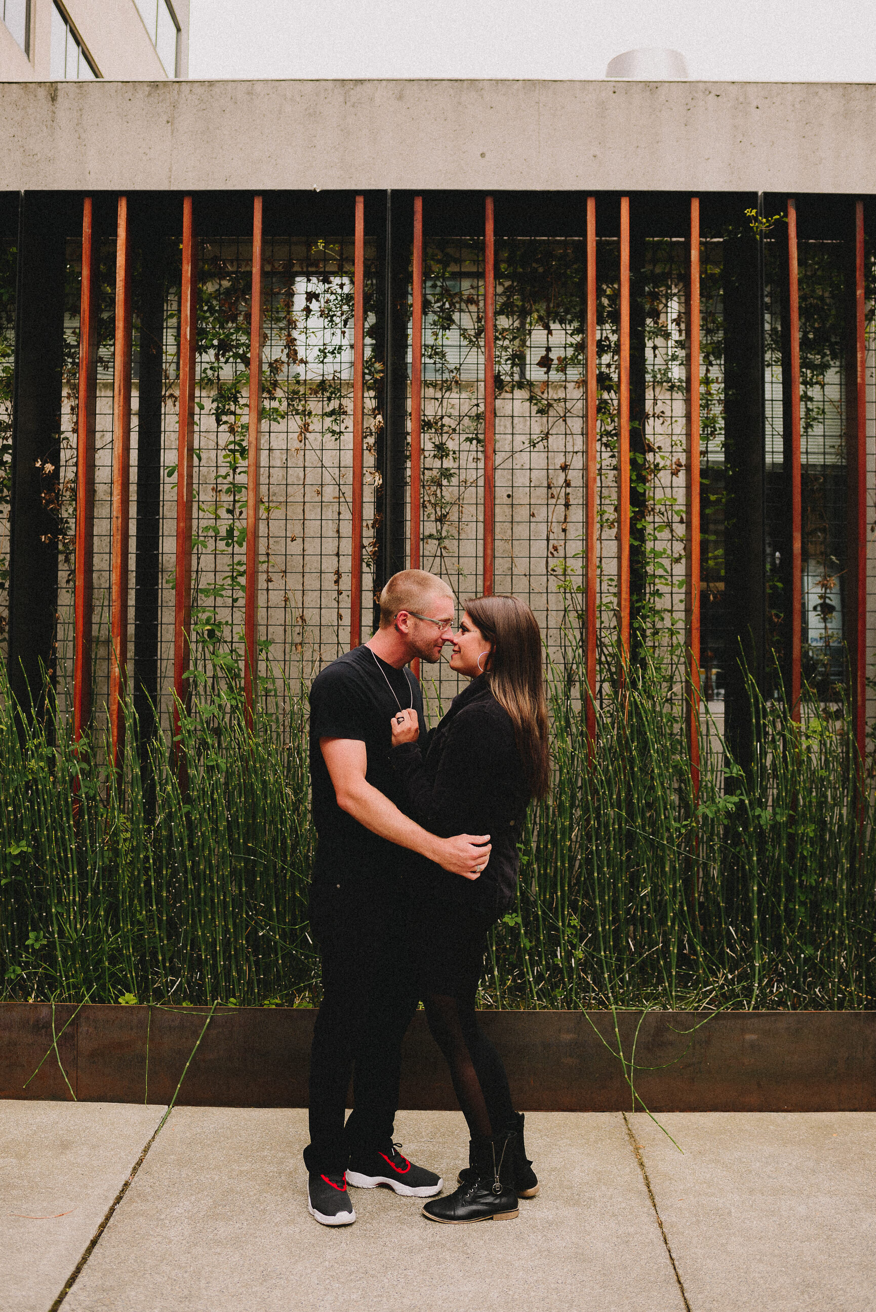 downtown-seattle-wa-engagement-session-way-up-north-photography (5).jpg