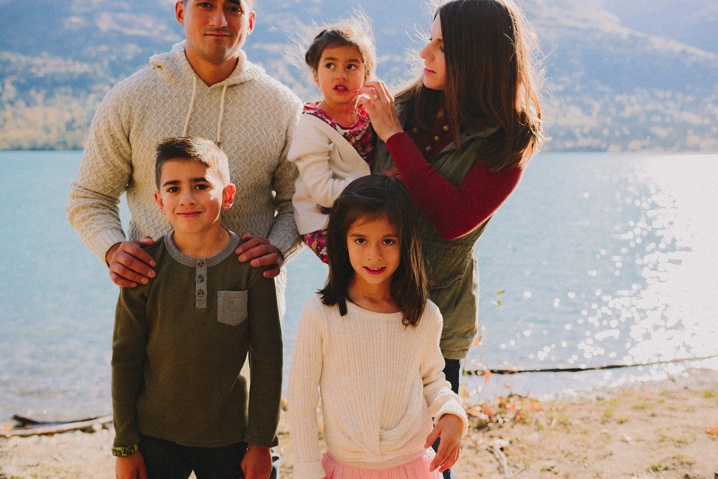 eklutna-lake-family-session-alaska-way-up-north-photography (5).jpg