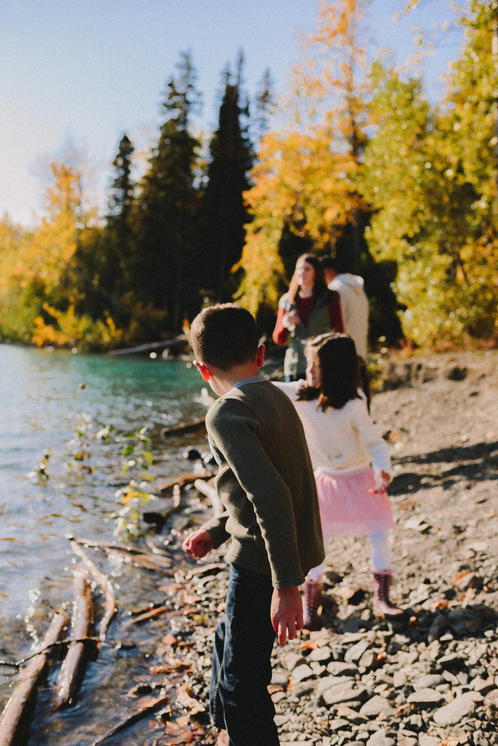 eklutna-lake-family-session-alaska-way-up-north-photography (17).jpg