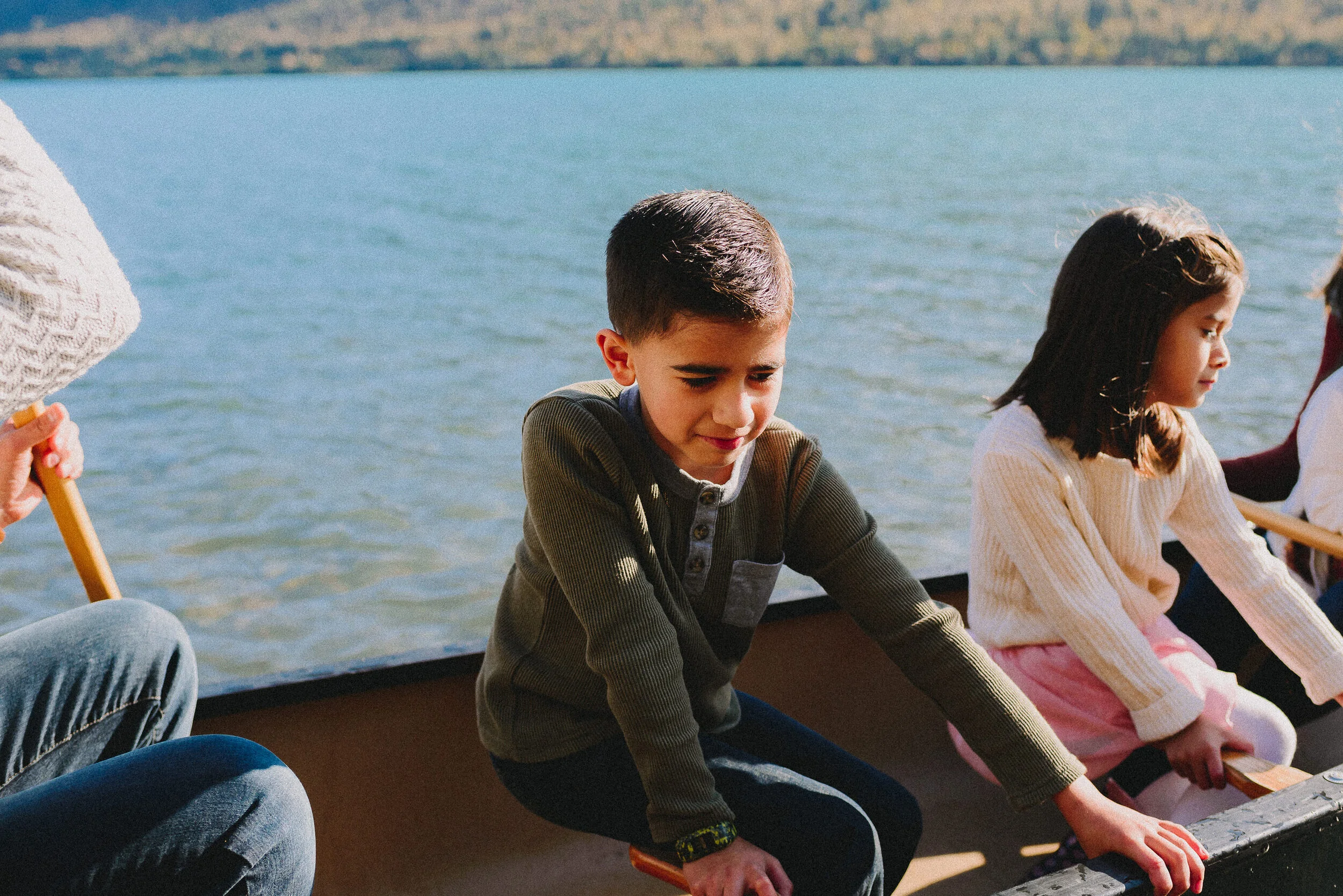eklutna-lake-family-session-alaska-way-up-north-photography (224).jpg