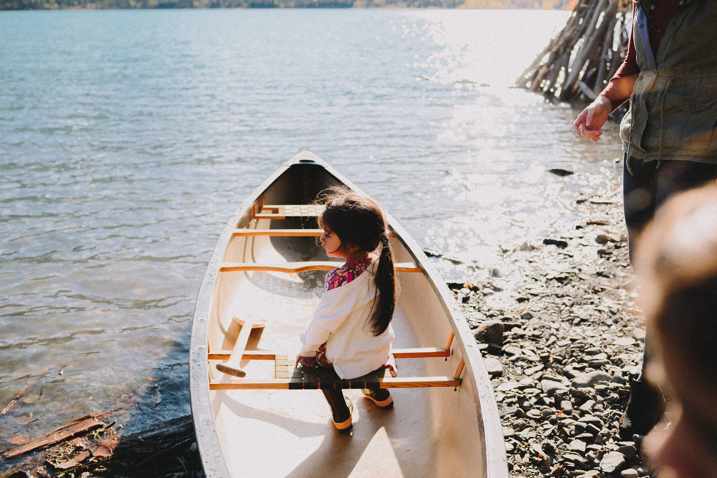 eklutna-lake-family-session-alaska-way-up-north-photography (239).jpg