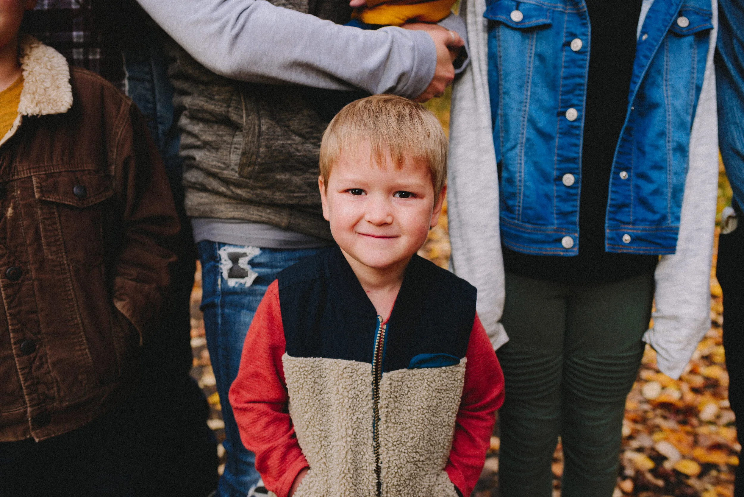 eklutna-lake-session-alaska-lifestyle-family-photographer-way-up-north-photography (5).jpg