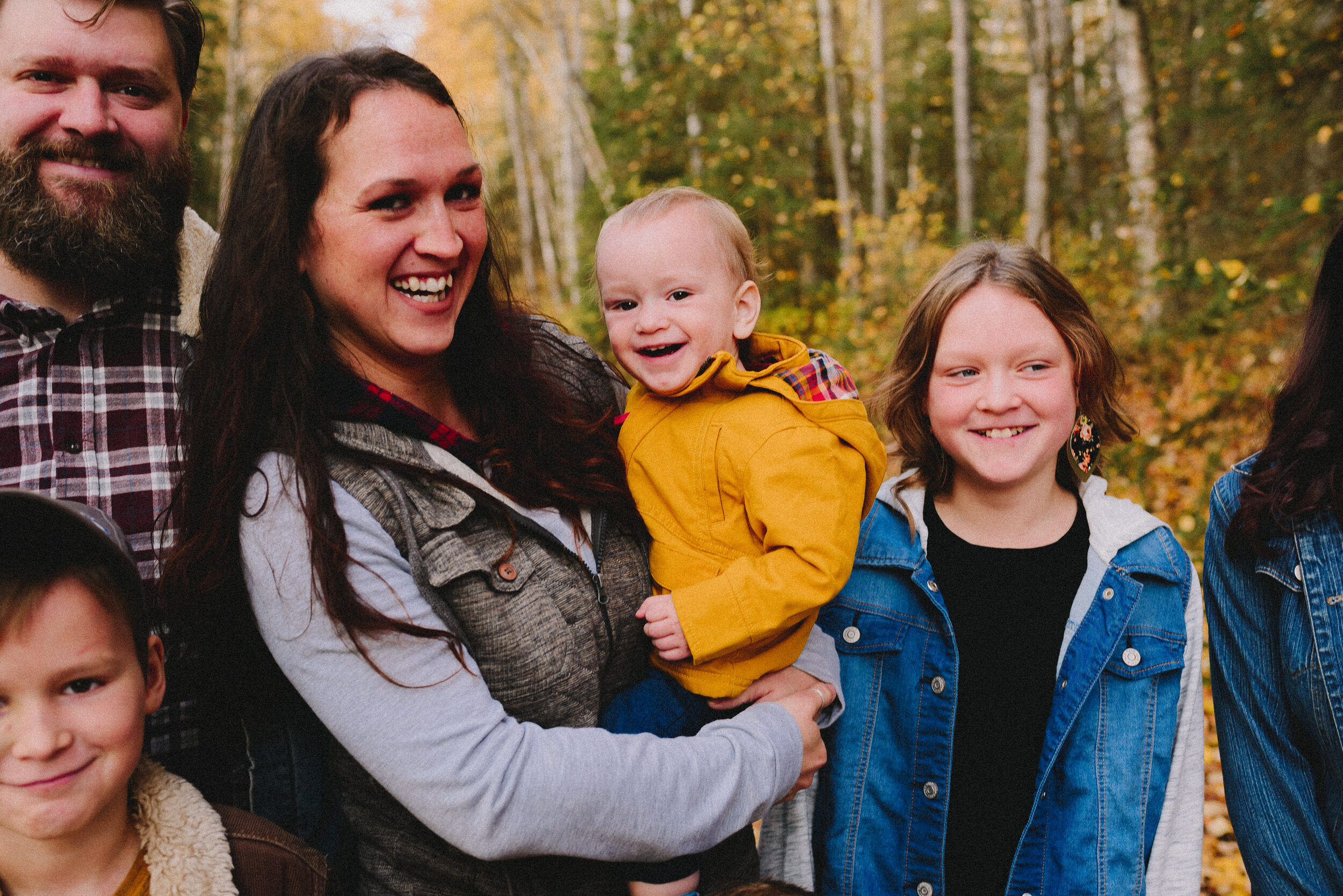eklutna-lake-session-alaska-lifestyle-family-photographer-way-up-north-photography (4).jpg