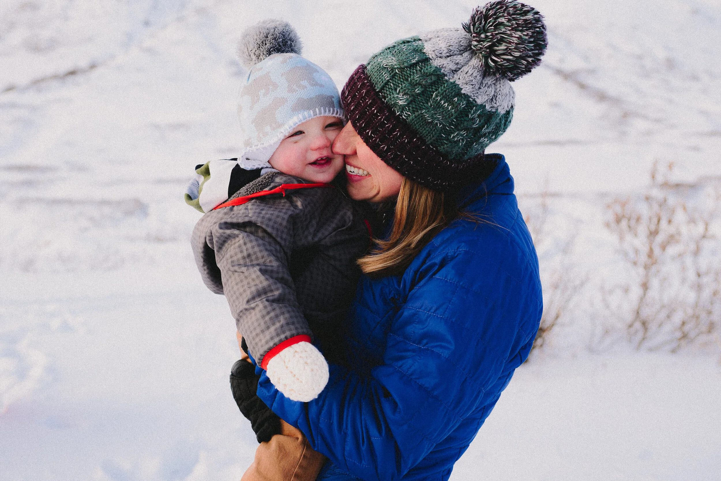 Scarpella | Hatcher Pass Winter Family Session