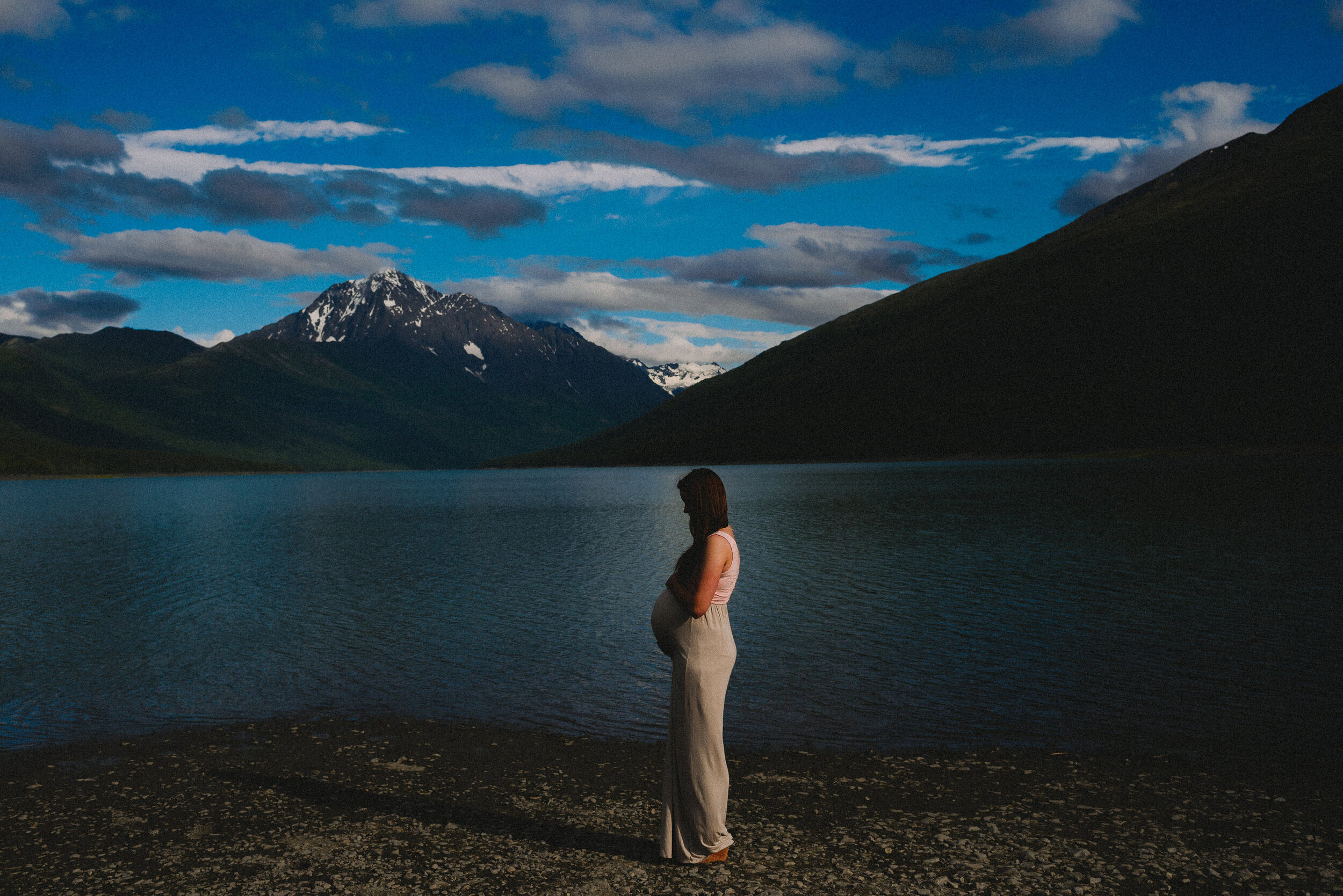 eklutna-lake-alaska-maternity-session-way-up-north-photography-lifestyle-photographer (146).jpg