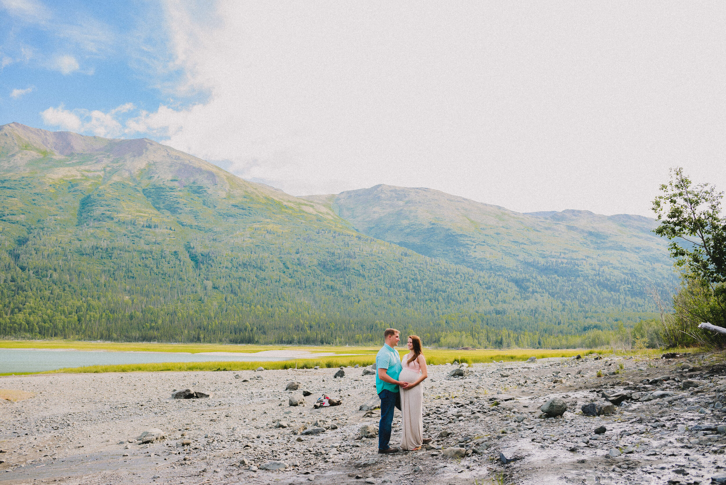 eklutna-lake-alaska-maternity-session-way-up-north-photography-lifestyle-photographer (131).jpg