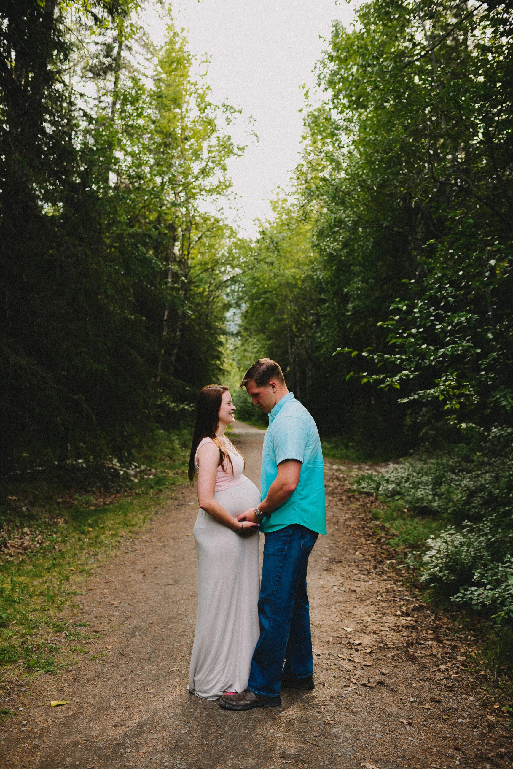 eklutna-lake-alaska-maternity-session-way-up-north-photography-lifestyle-photographer (200).jpg