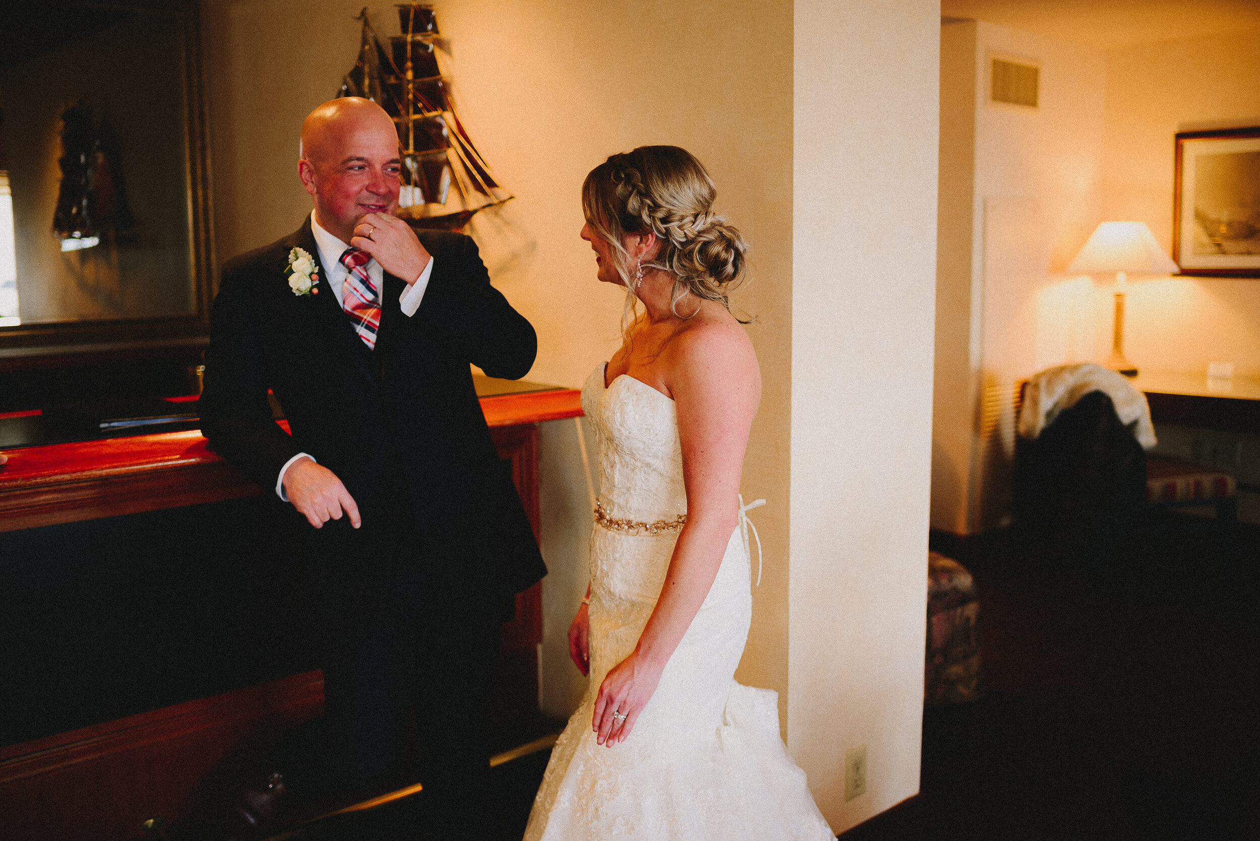 hotel-captain-cook-intimate-wedding-anchorage-alaska-way-up-north-photography (253).jpg