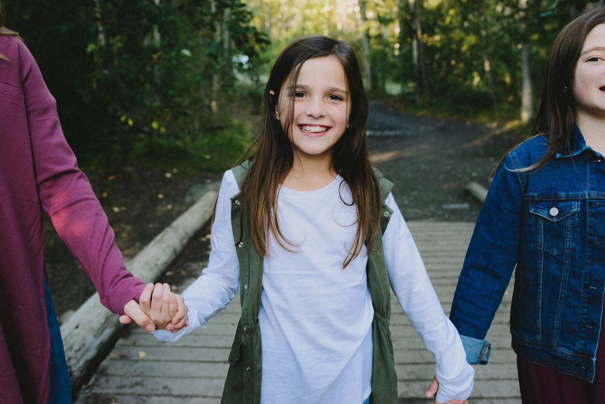 eklutna-lake-fall-family-session-alaska-way-up-north-photography (317).jpg