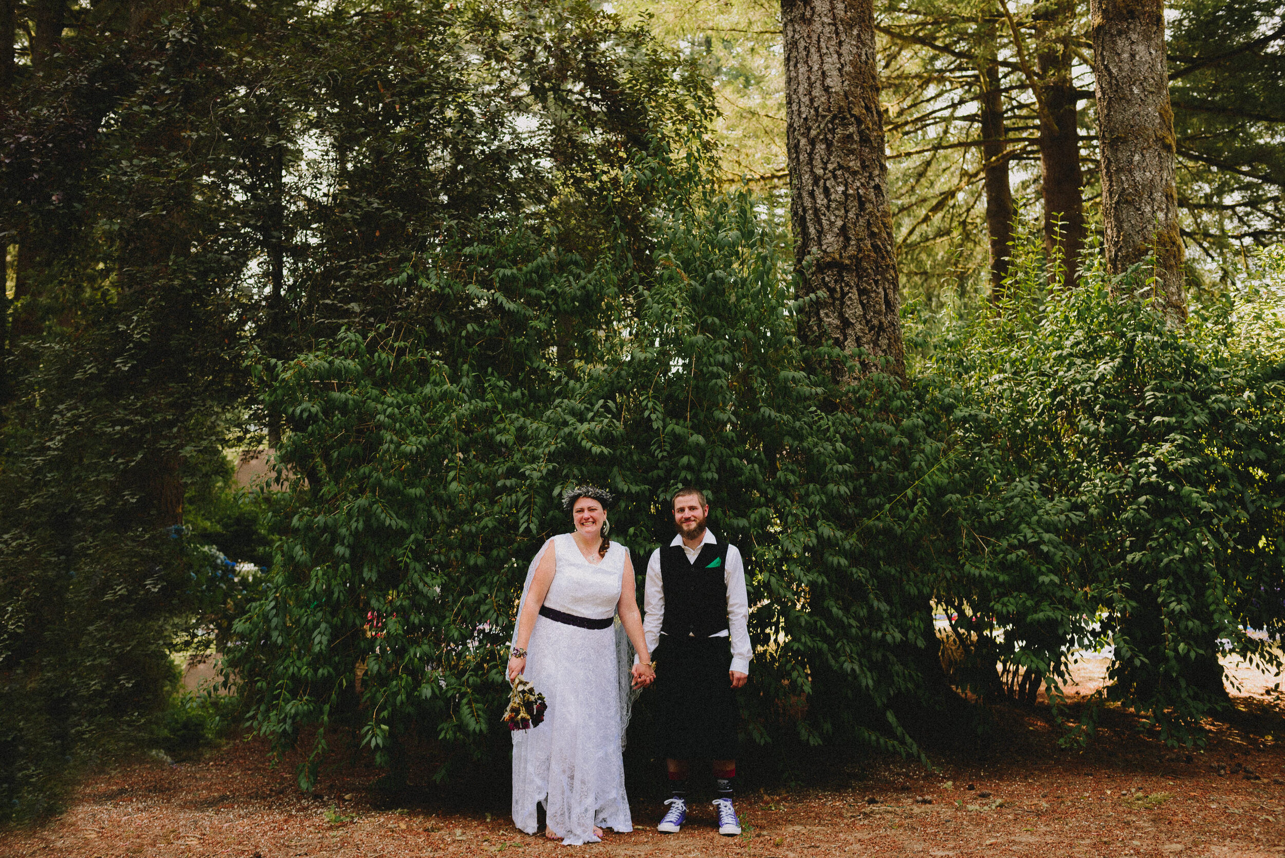 oregon-intimate-backyard-wedding-way-up-north-photography (308).jpg