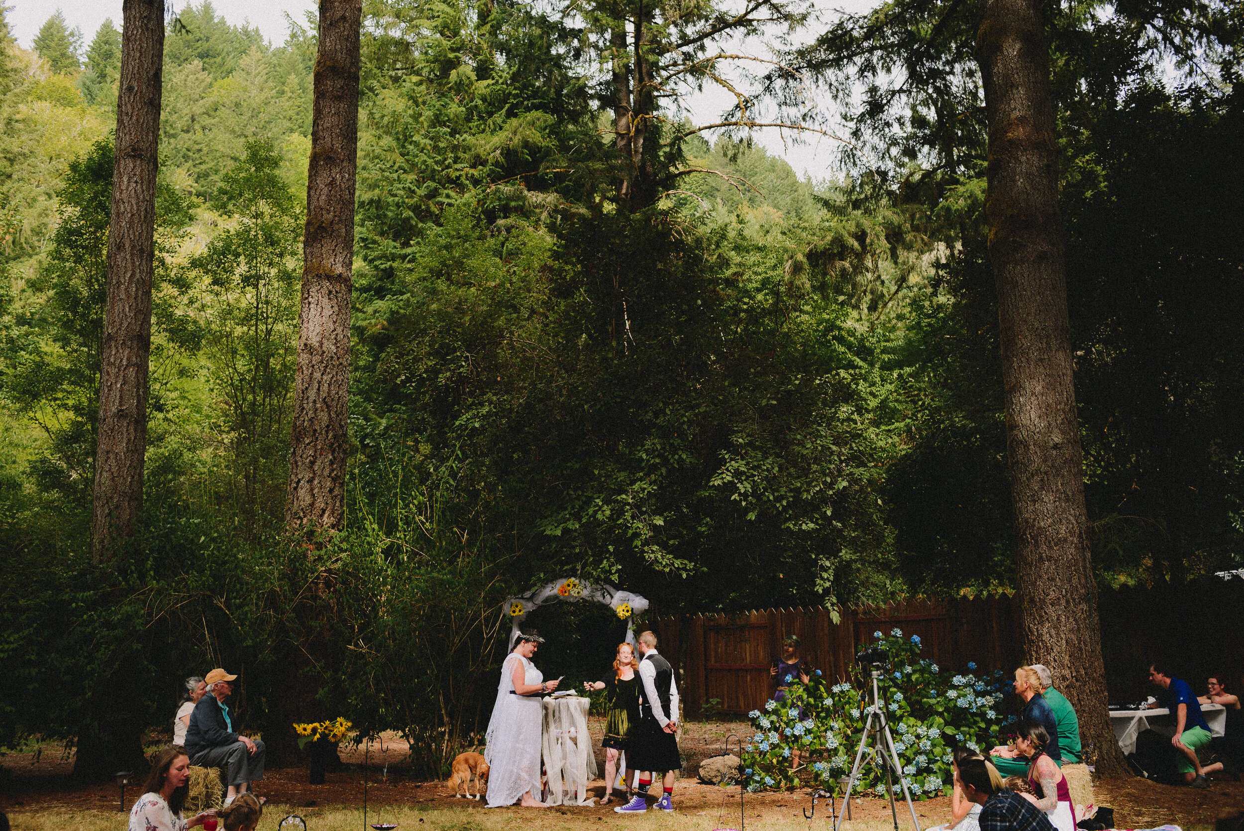 oregon-intimate-backyard-wedding-way-up-north-photography (632).jpg