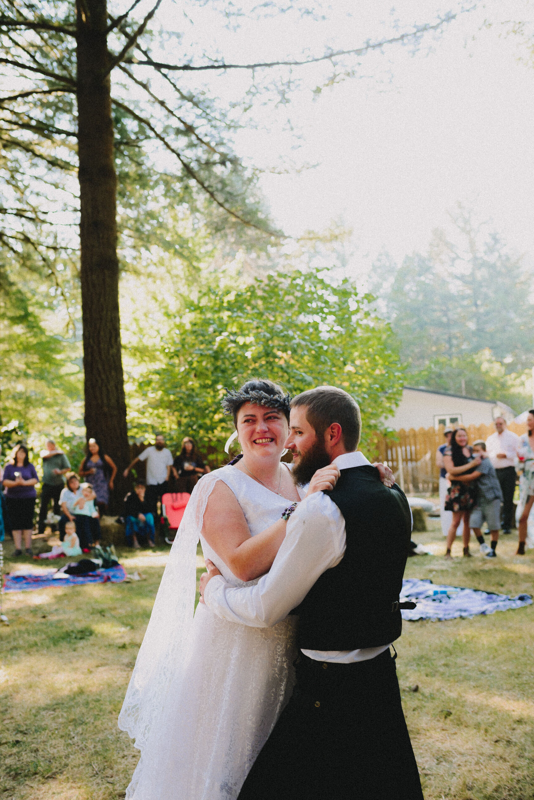 oregon-intimate-backyard-wedding-way-up-north-photography (918).jpg