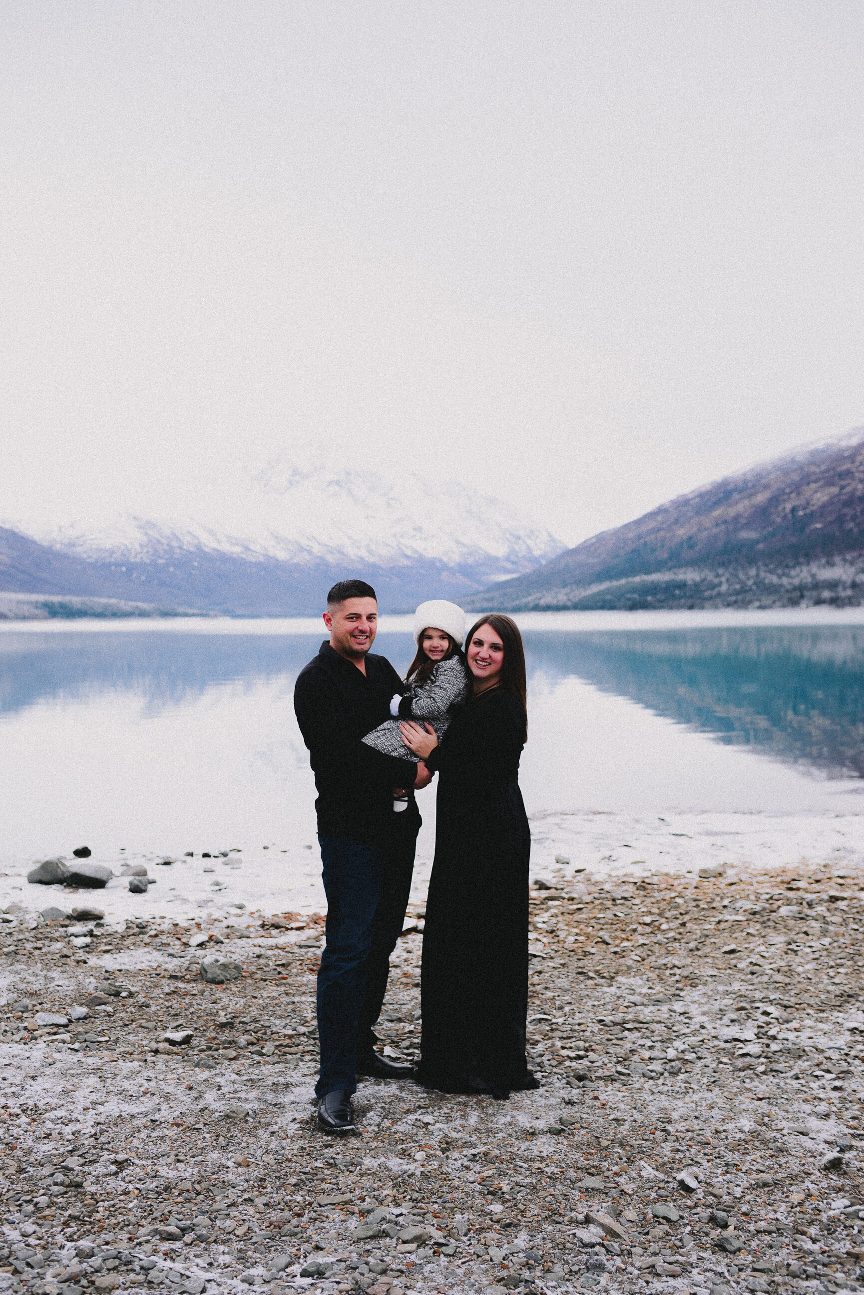 eklutna-lake-family-session-alaska-photographer-way-up-north-photography (9).jpg