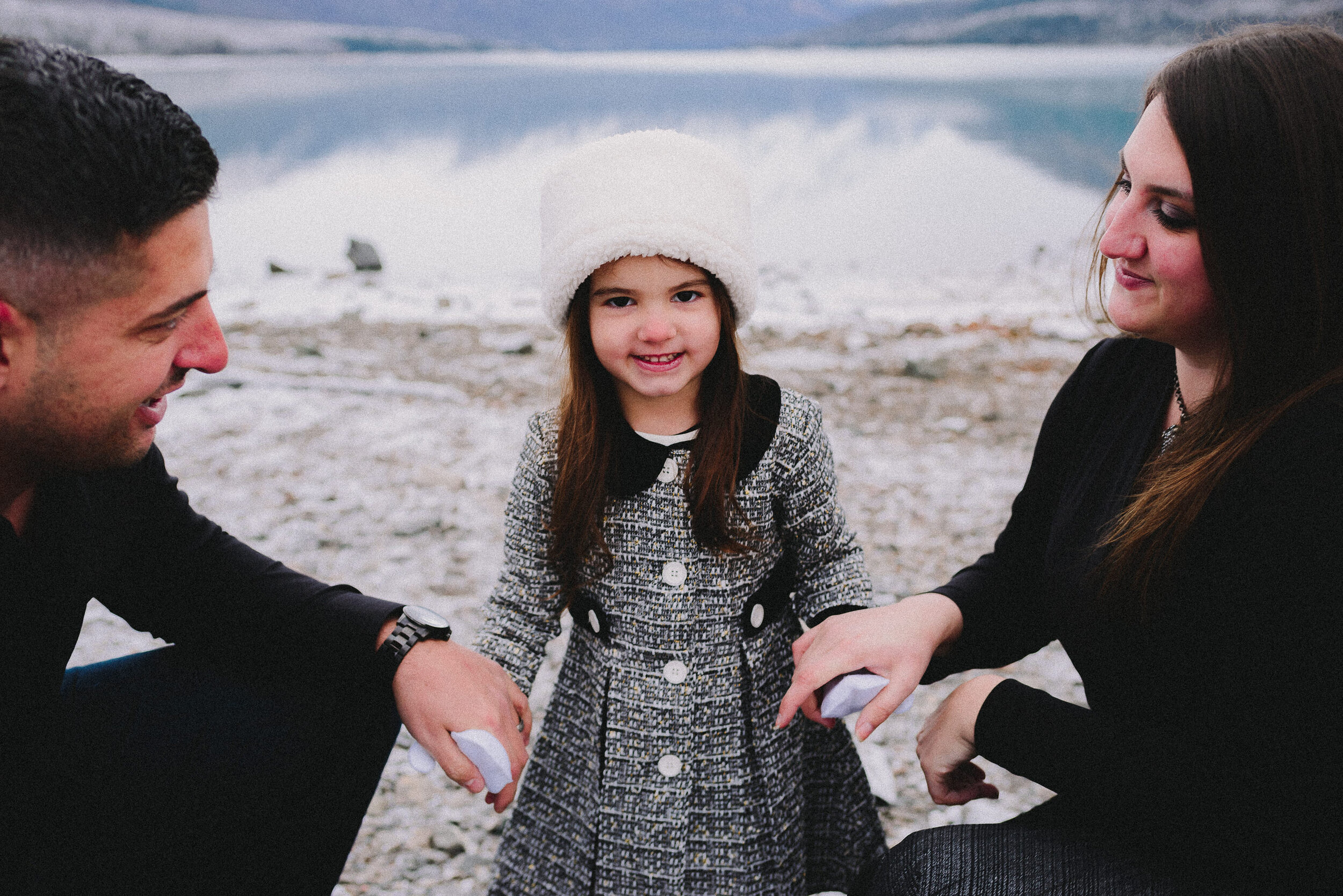 eklutna-lake-family-session-alaska-photographer-way-up-north-photography (109).jpg