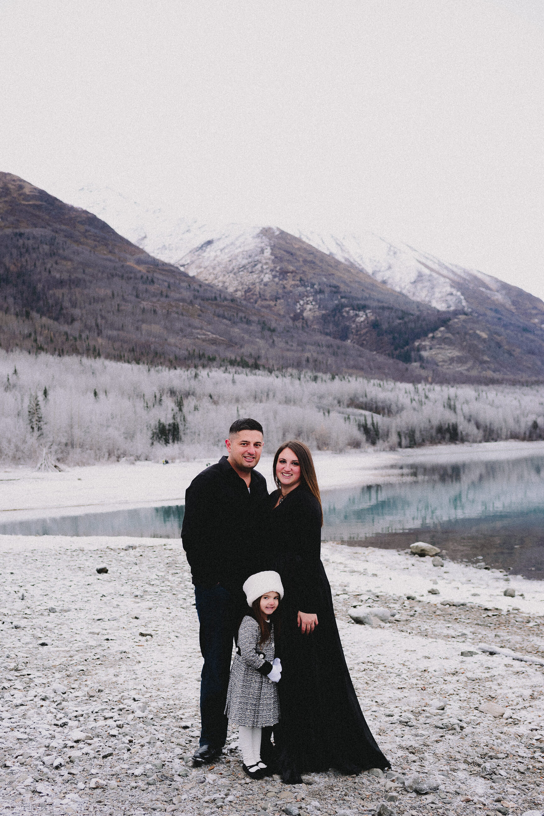 eklutna-lake-family-session-alaska-photographer-way-up-north-photography (141).jpg