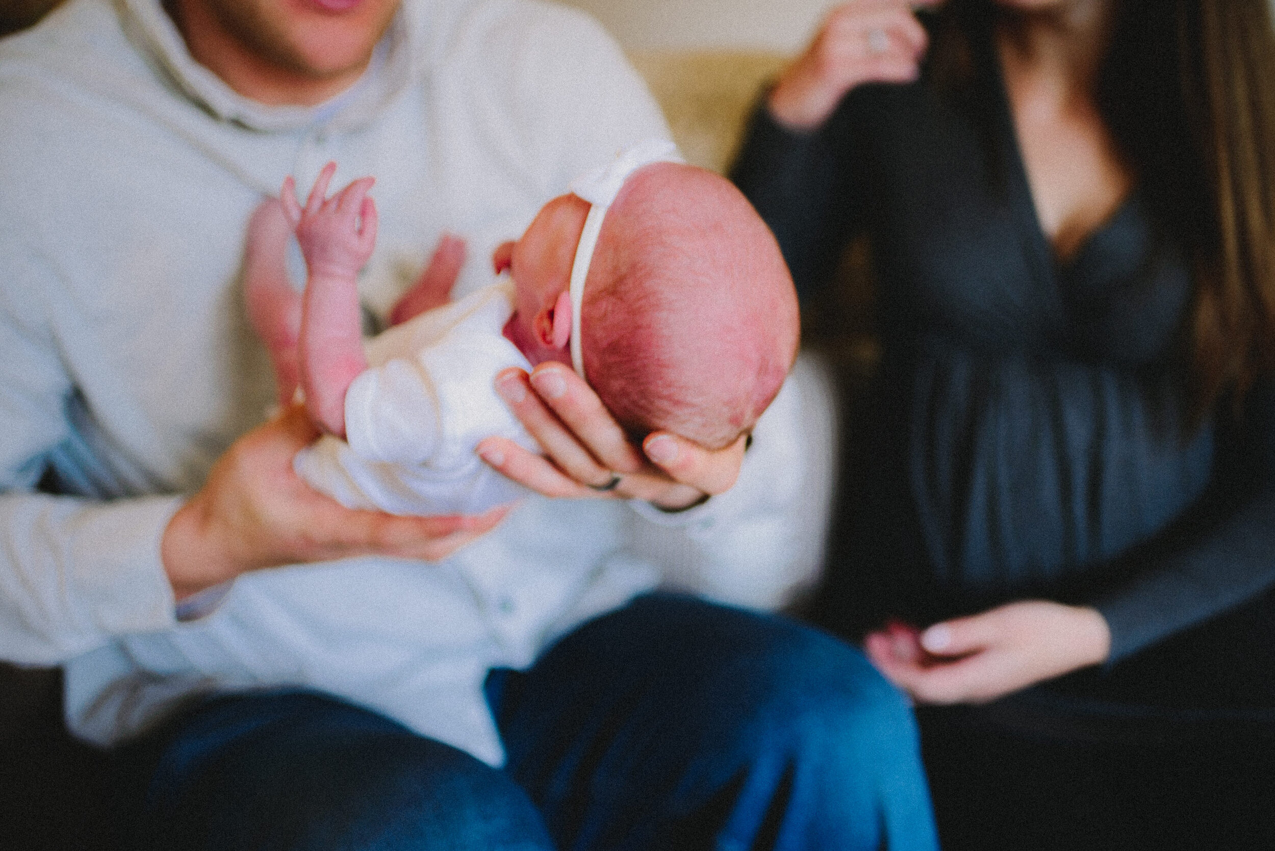 in-home-lifestyle-newborn-session-anchorage-alaska-photographer-way-up-north-photography (240).jpg